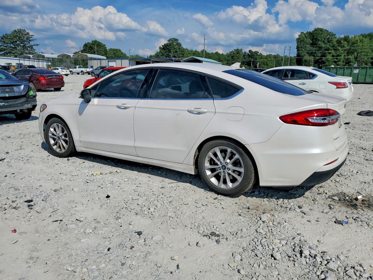 2020 Ford Fusion Se White vin: 3FA6P0HDXLR147661