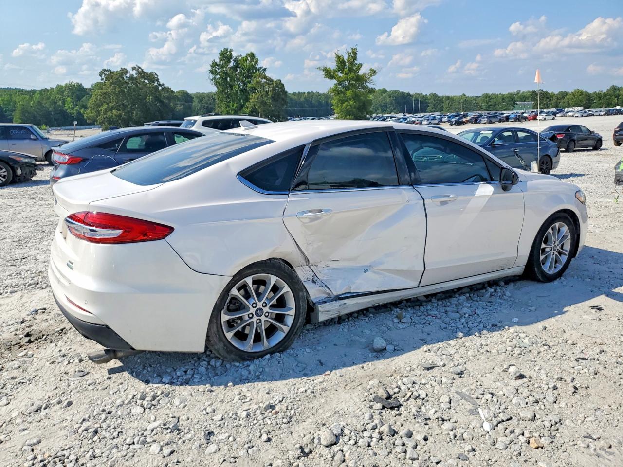 2020 Ford Fusion Se White vin: 3FA6P0HDXLR147661
