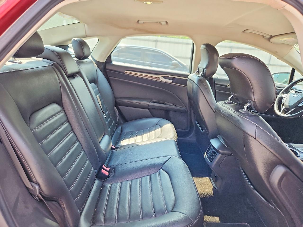 2013 Ford Fusion Se Maroon vin: 3FA6P0HR0DR110762