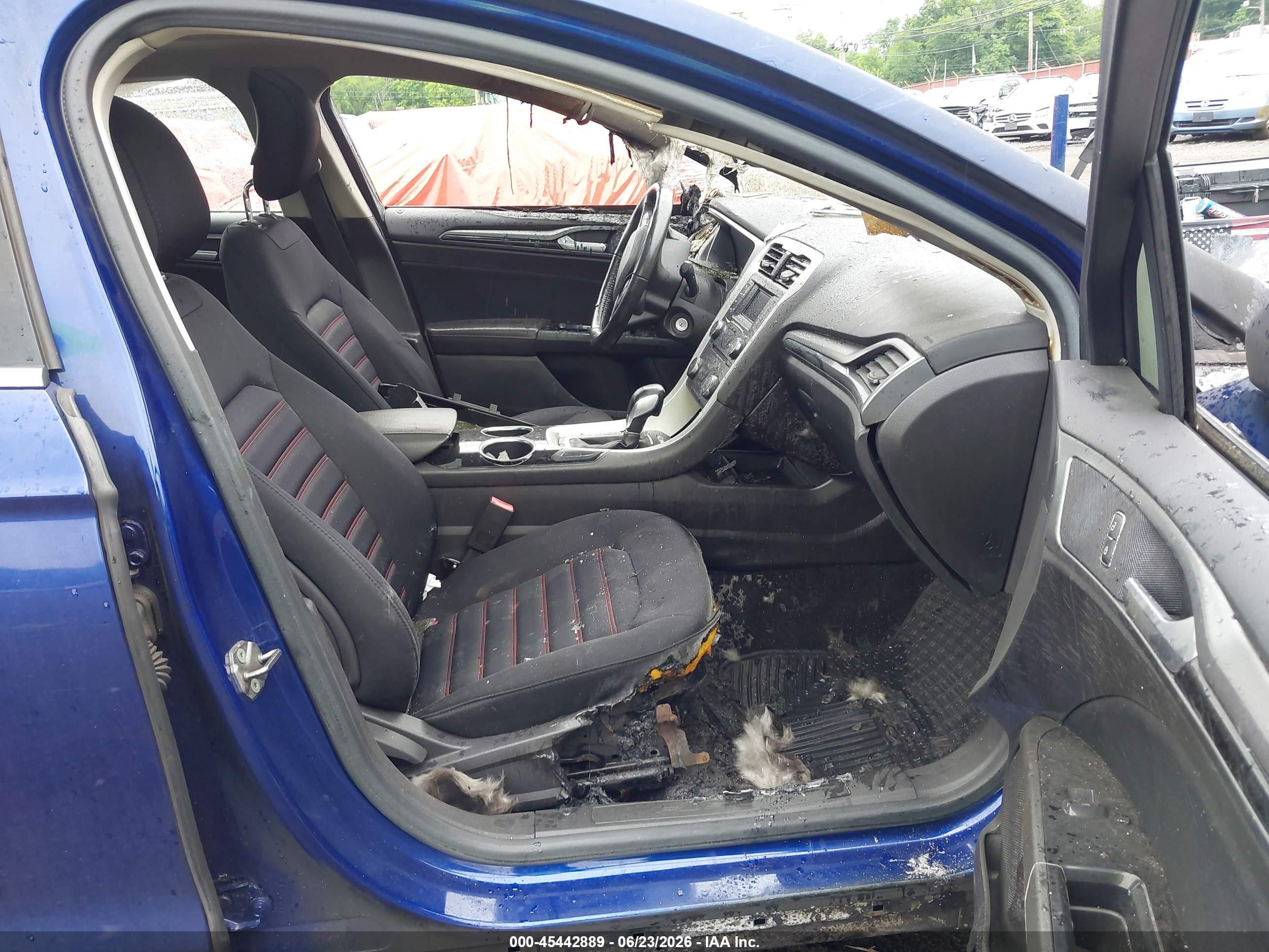 2013 Ford Fusion Se Dark Blue vin: 3FA6P0HR0DR122040