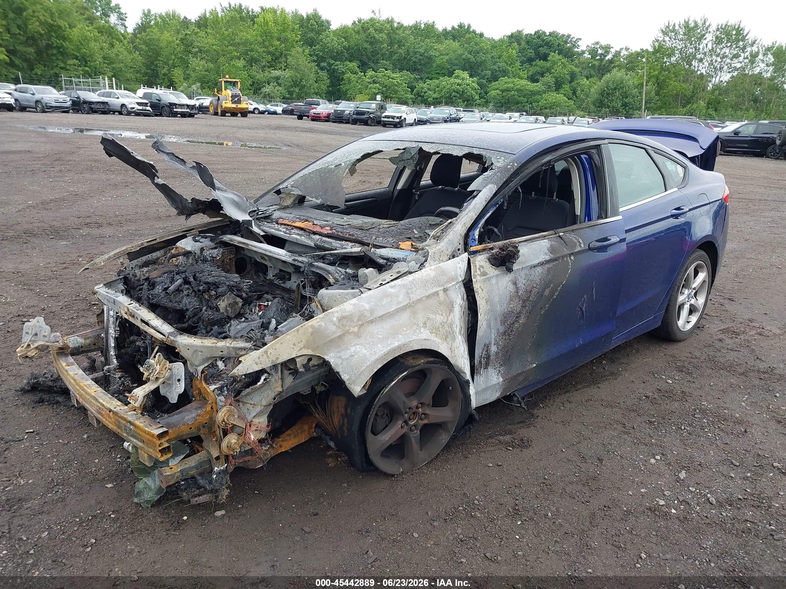 2013 Ford Fusion Se Dark Blue vin: 3FA6P0HR0DR122040