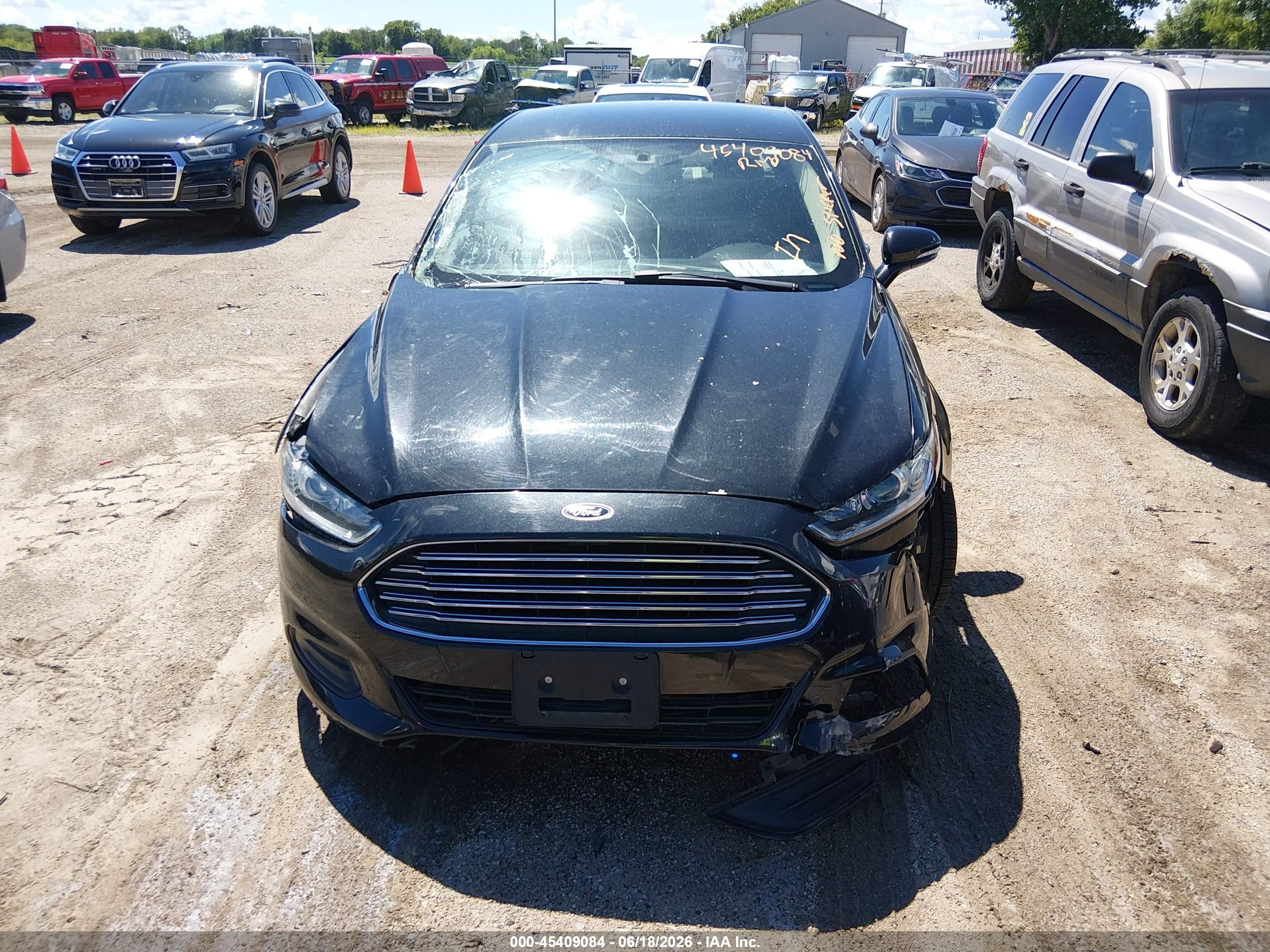 2013 Ford Fusion Se Черный vin: 3FA6P0HR0DR357604