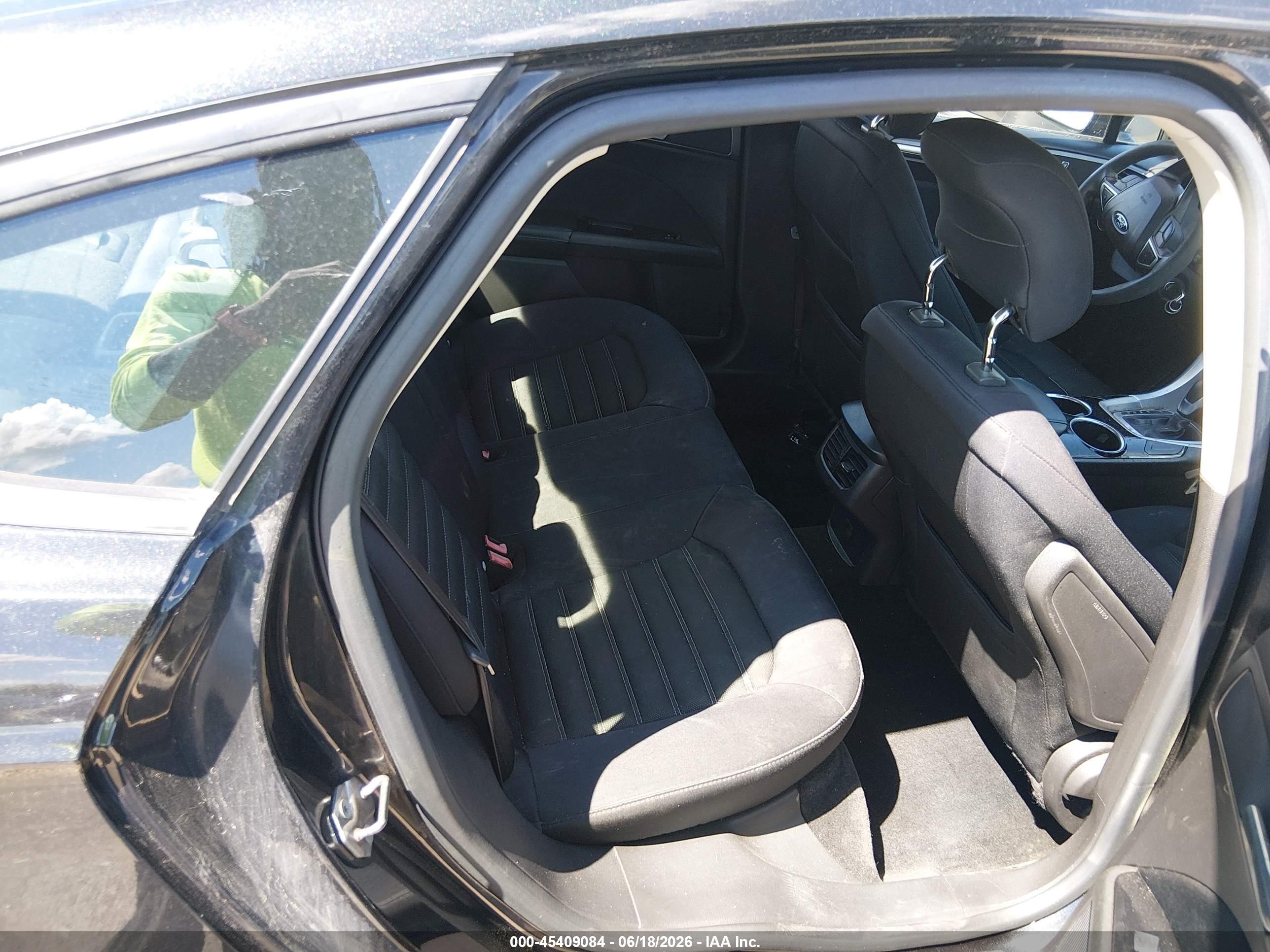 2013 Ford Fusion Se Черный vin: 3FA6P0HR0DR357604
