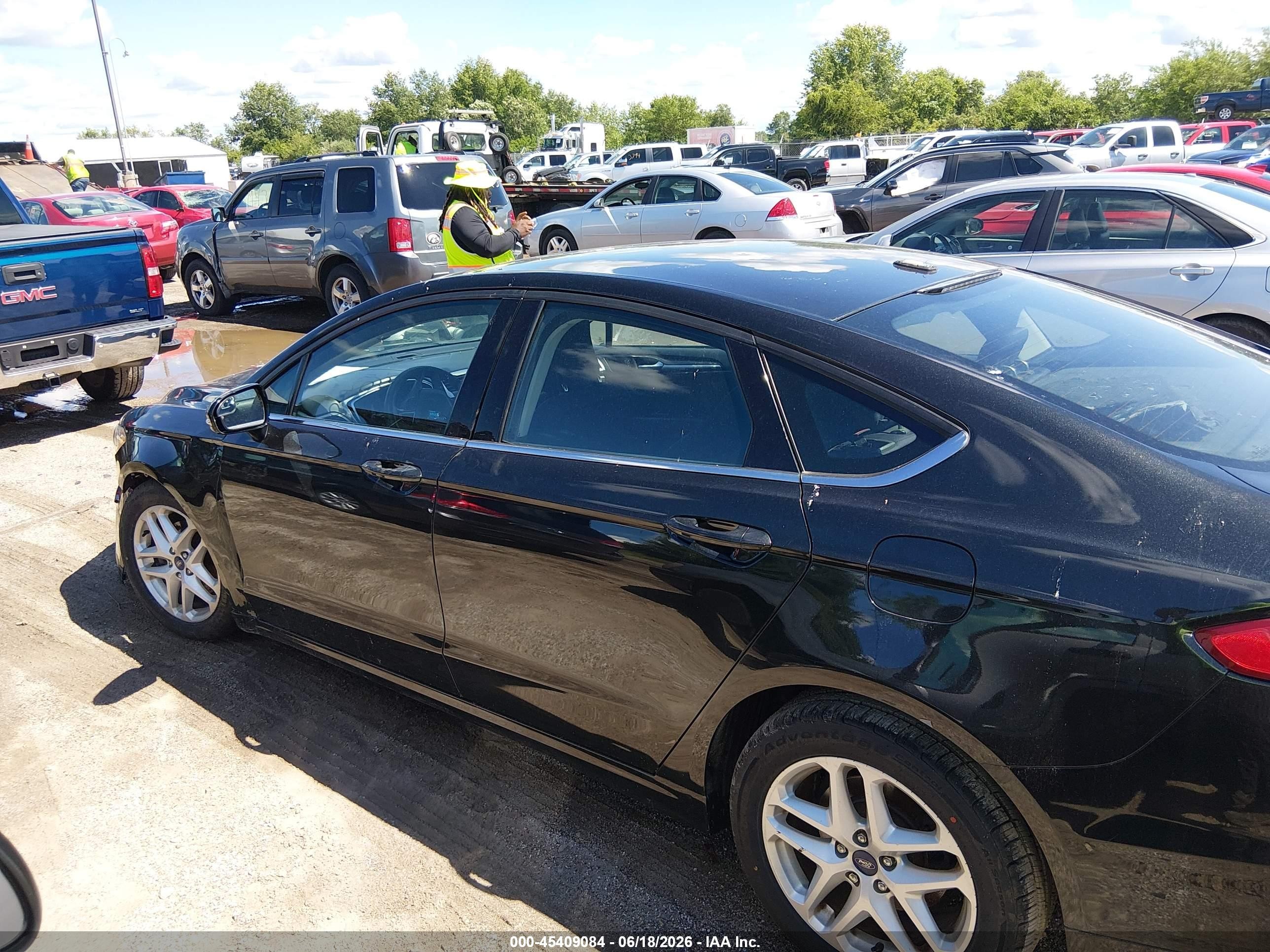 2013 Ford Fusion Se Черный vin: 3FA6P0HR0DR357604