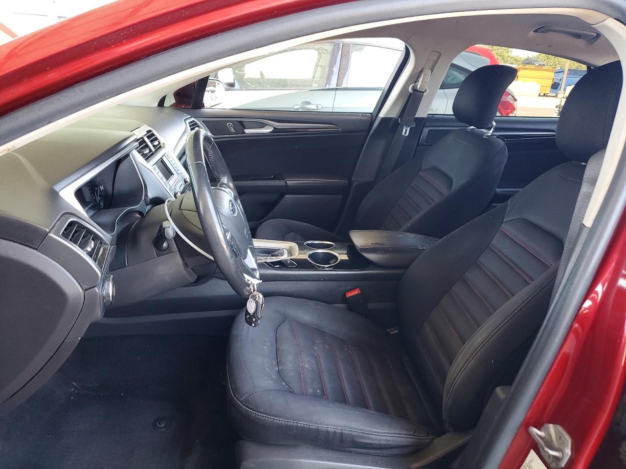 2013 Ford Fusion Se Red vin: 3FA6P0HR0DR389436