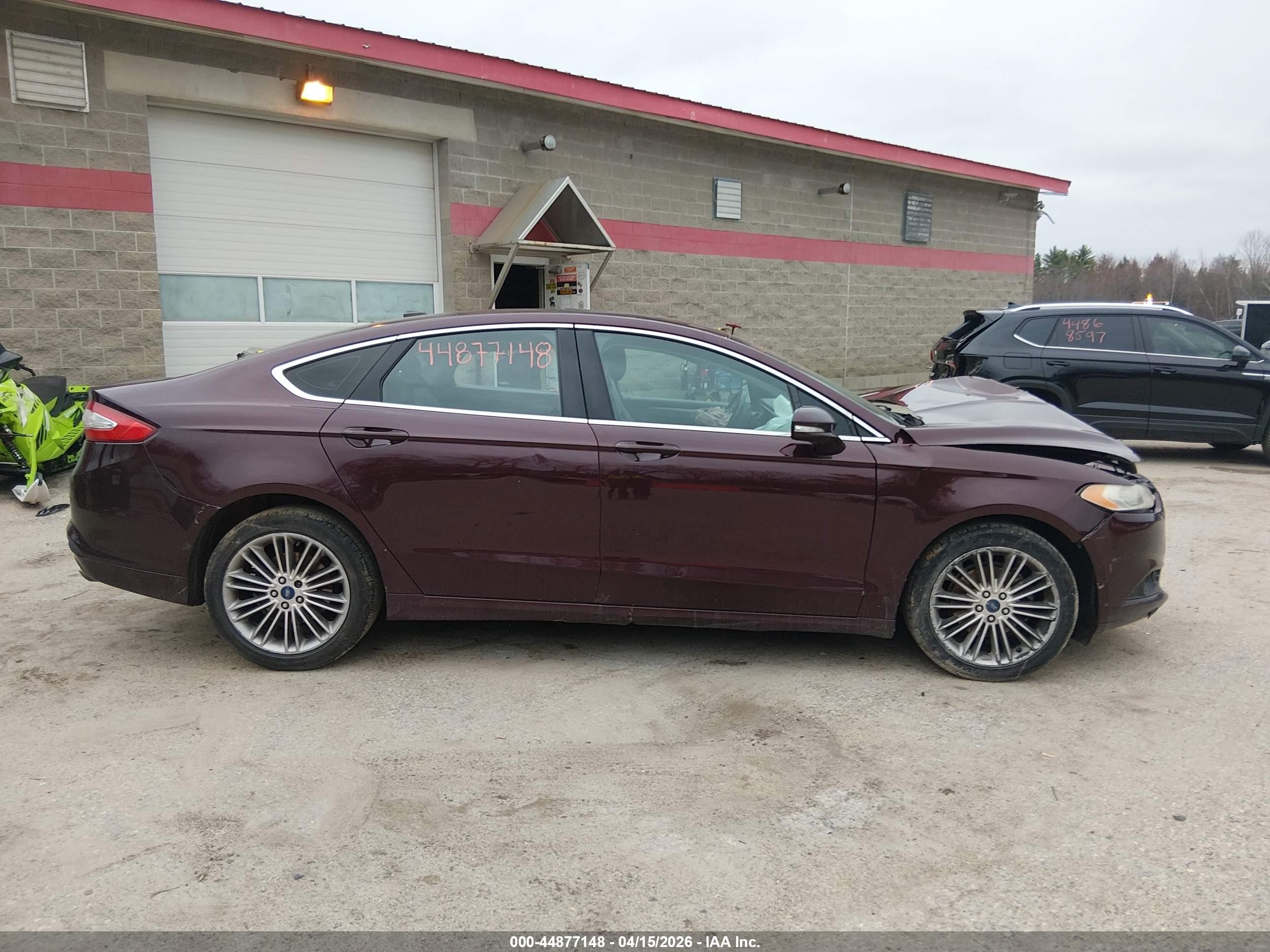 2013 Ford Fusion Se Red vin: 3FA6P0HR1DR111516