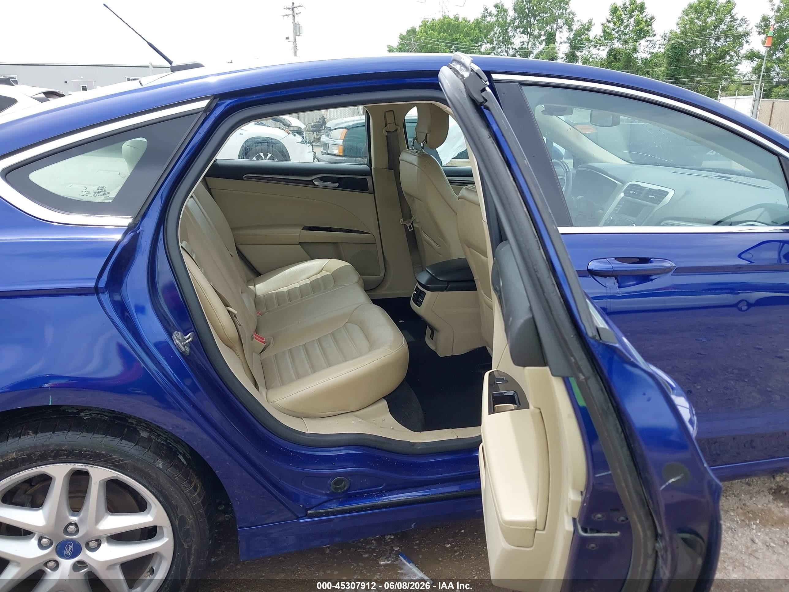 2013 Ford Fusion Se Синий vin: 3FA6P0HR1DR117025
