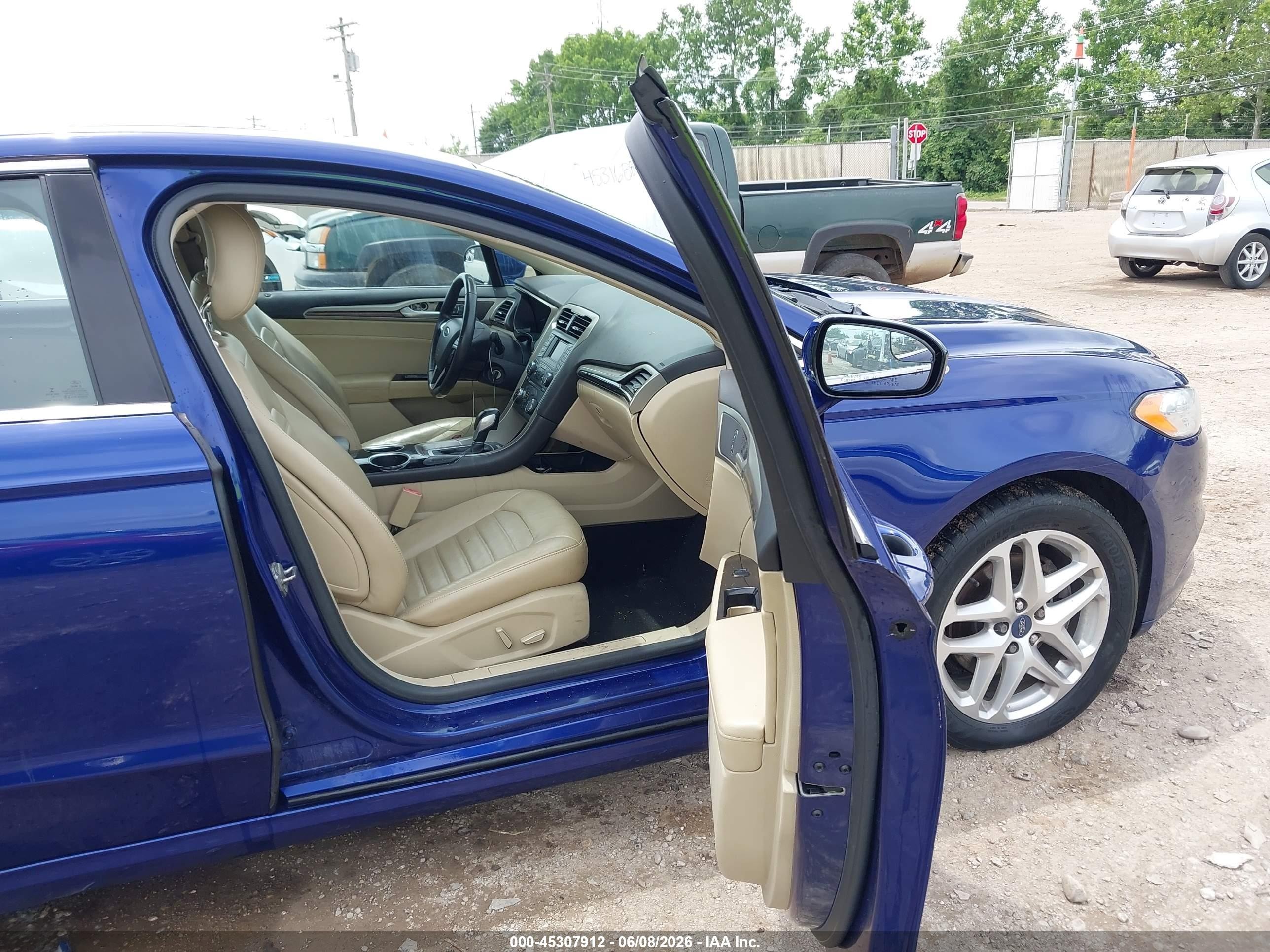2013 Ford Fusion Se Синий vin: 3FA6P0HR1DR117025