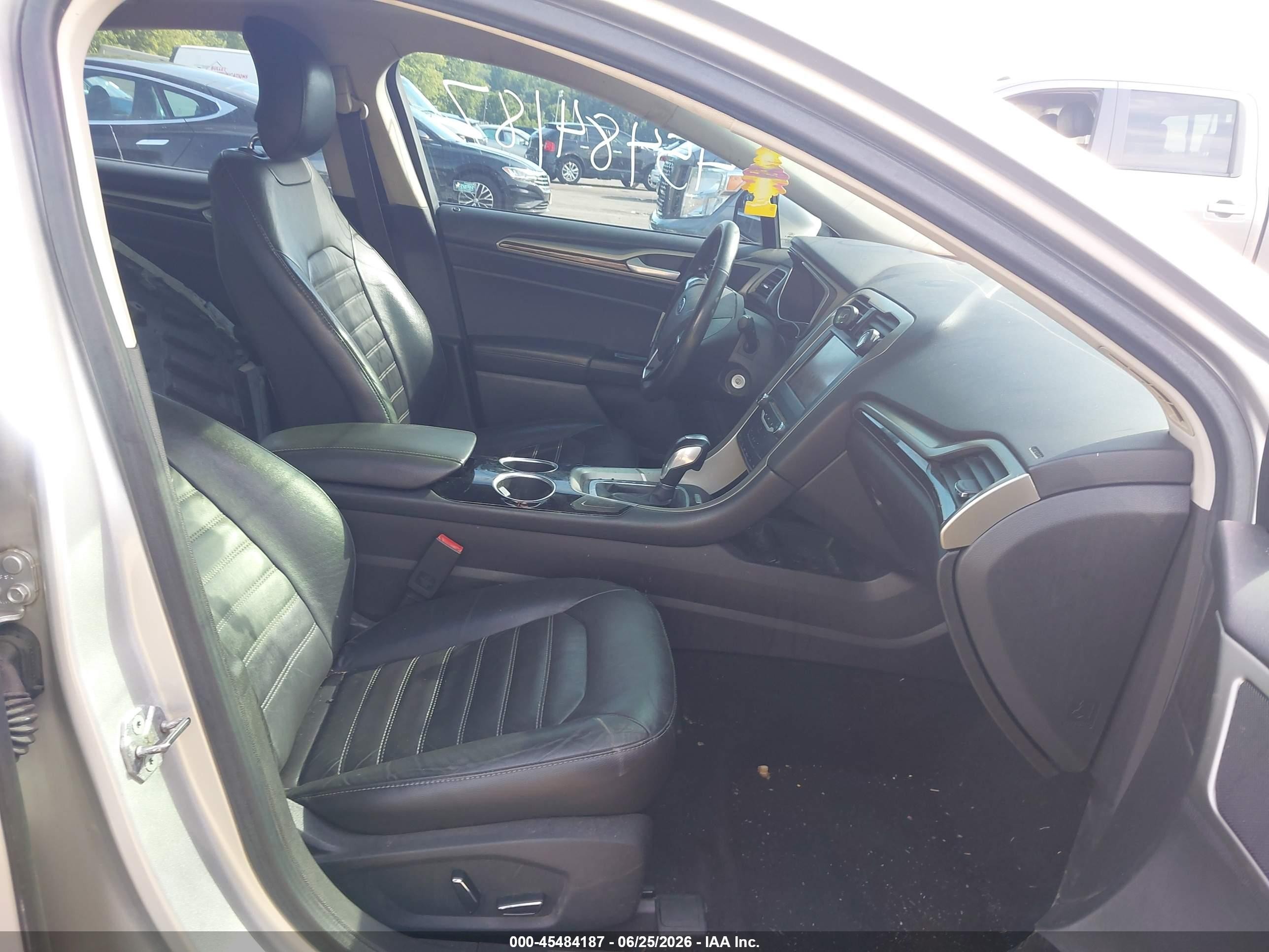 2013 Ford Fusion Se Silver vin: 3FA6P0HR1DR127778