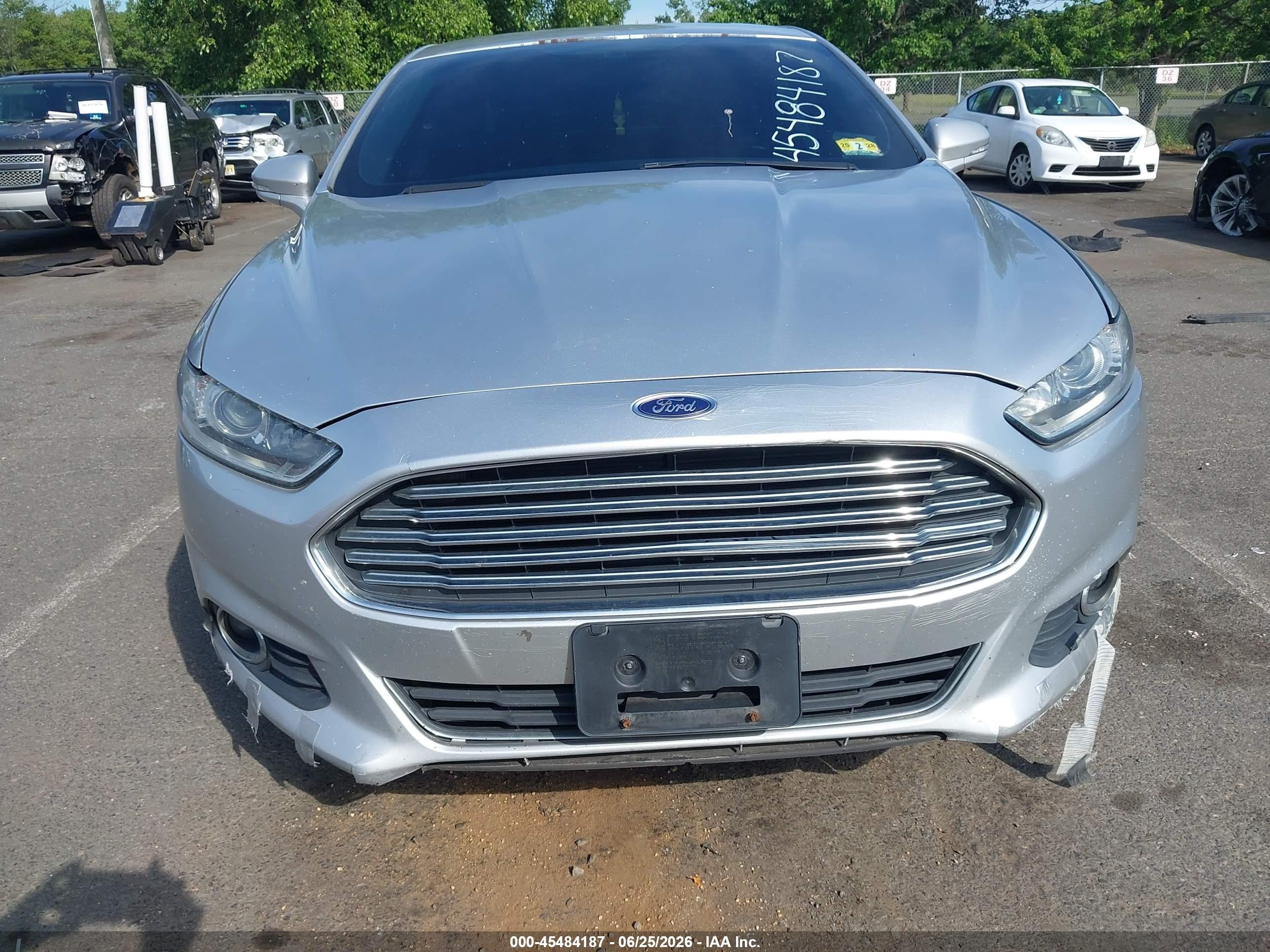 2013 Ford Fusion Se Silver vin: 3FA6P0HR1DR127778