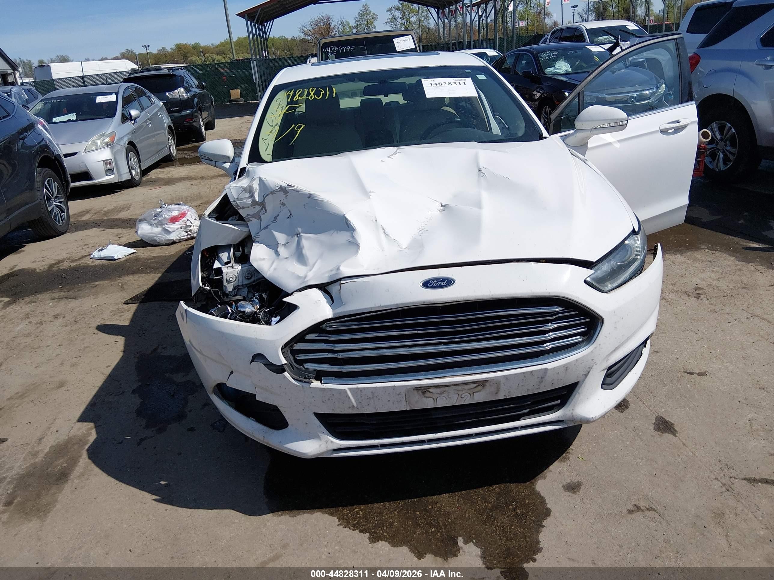 2013 Ford Fusion Se White vin: 3FA6P0HR1DR143799