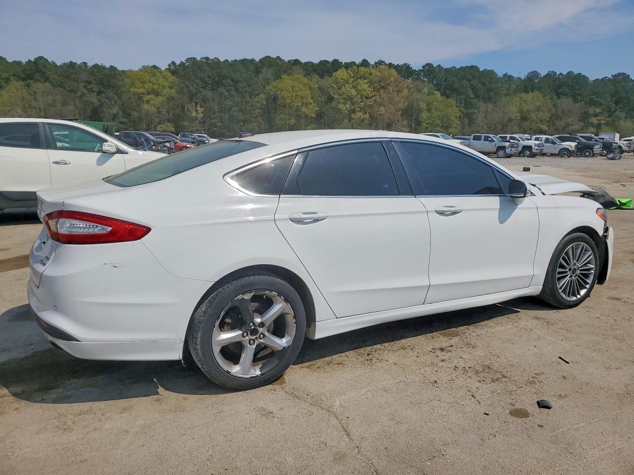2013 Ford Fusion Se White vin: 3FA6P0HR1DR144483