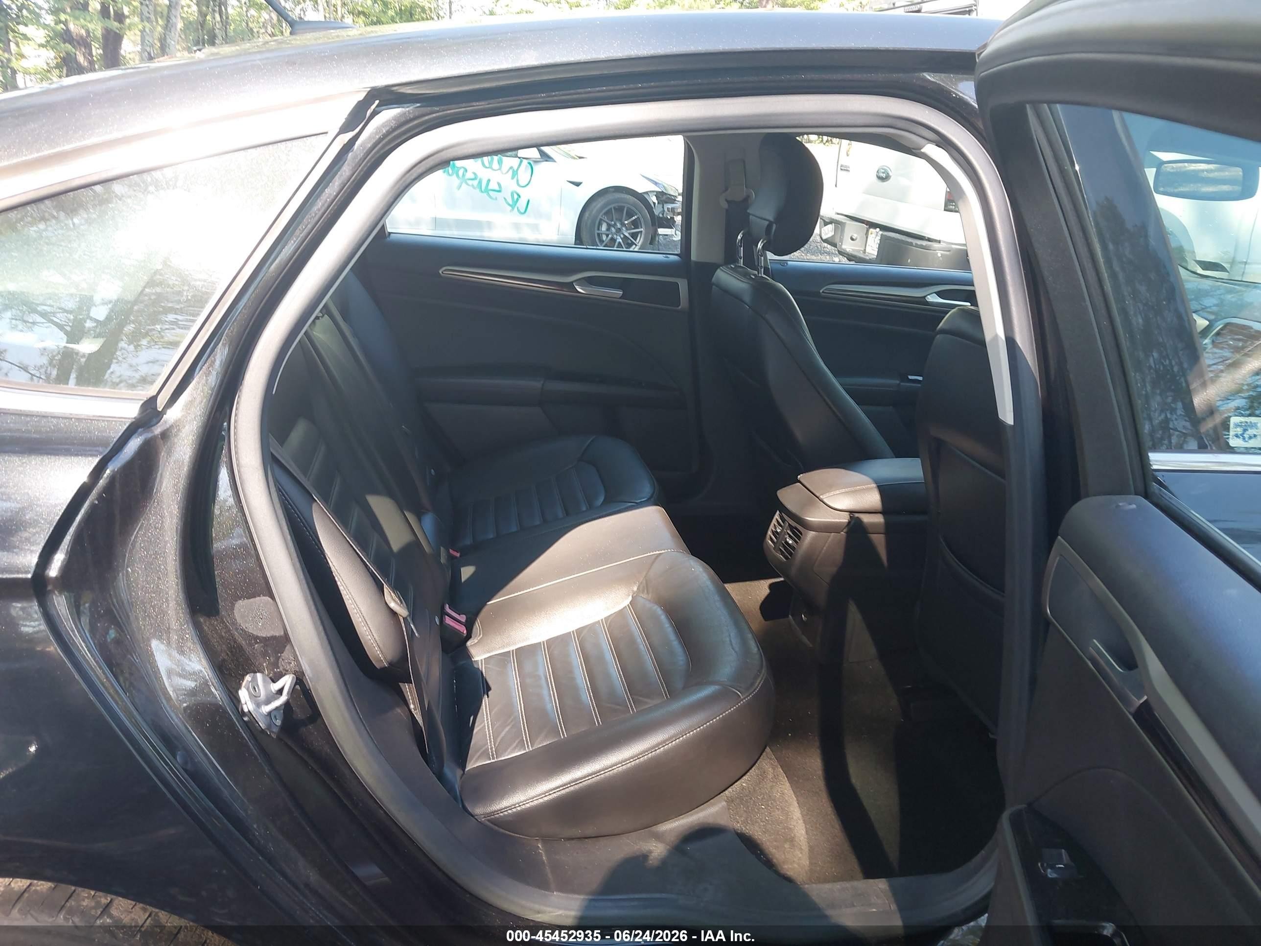 2013 Ford Fusion Se Black vin: 3FA6P0HR1DR193683