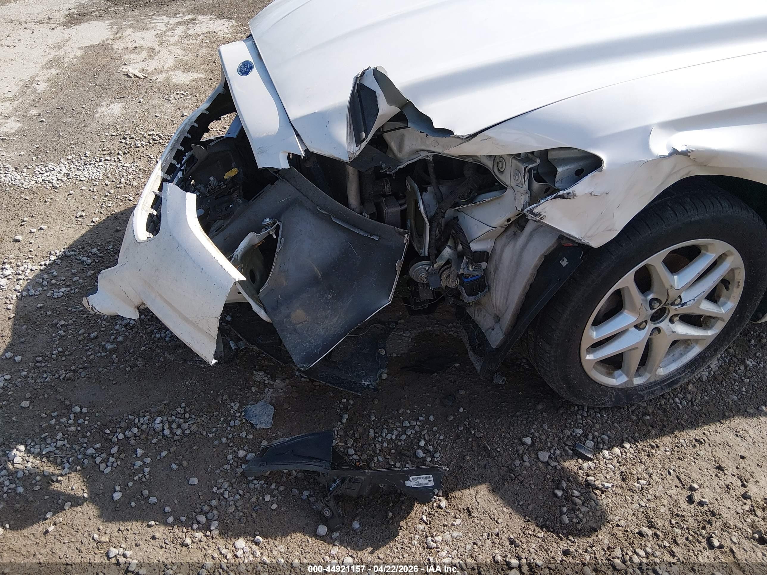 2013 Ford Fusion Se White vin: 3FA6P0HR1DR226018