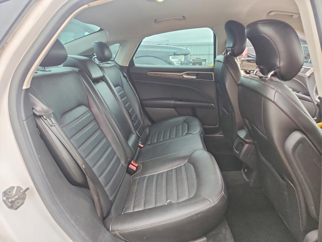 2013 Ford Fusion Se Белый vin: 3FA6P0HR1DR356283