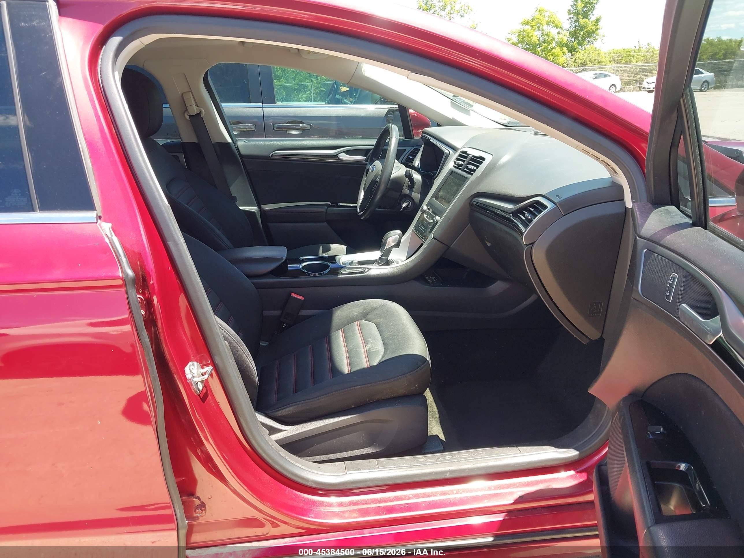 2013 Ford Fusion Se Red vin: 3FA6P0HR2DR119527