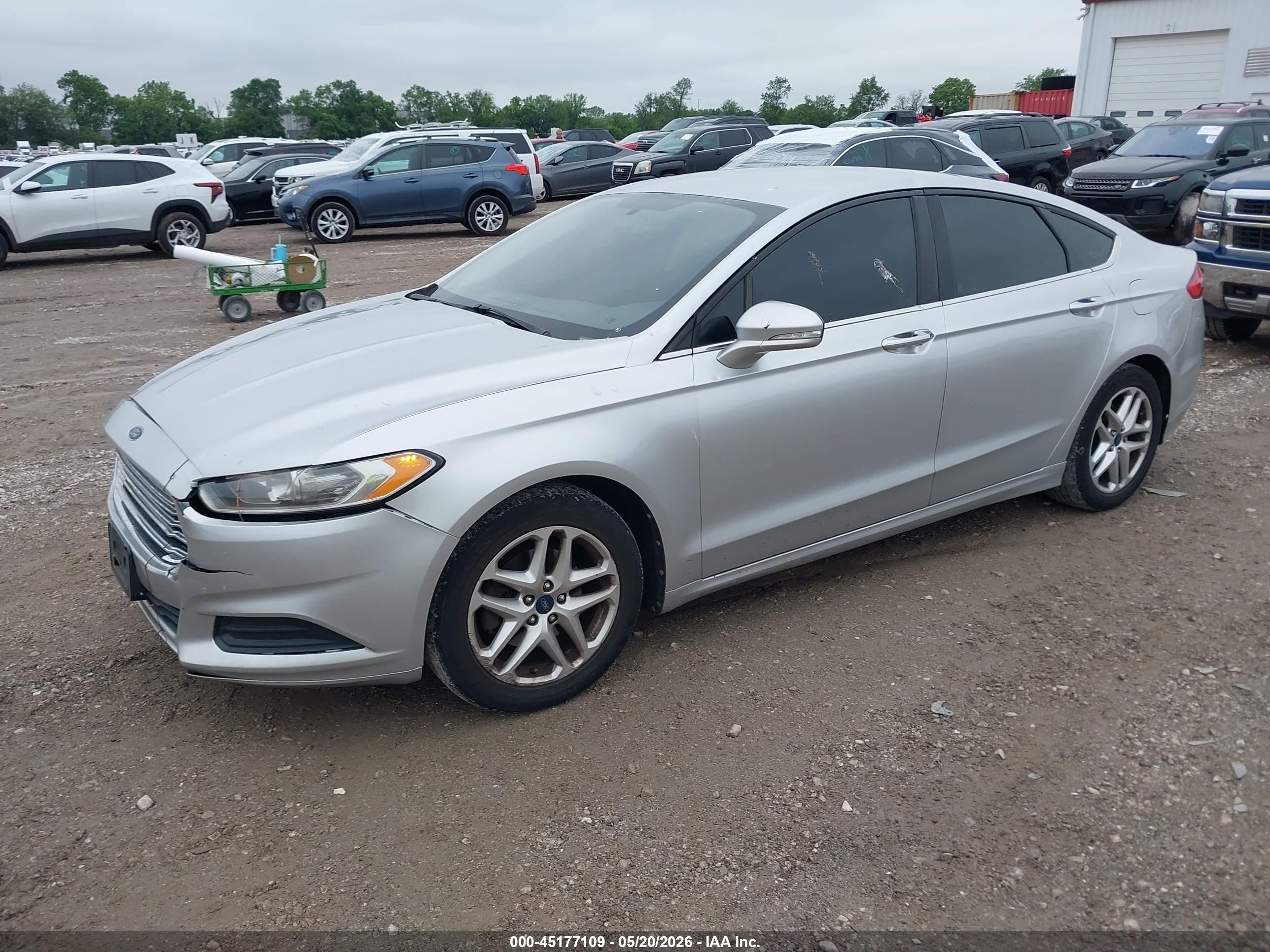2013 Ford Fusion Se Серебряный vin: 3FA6P0HR2DR125313
