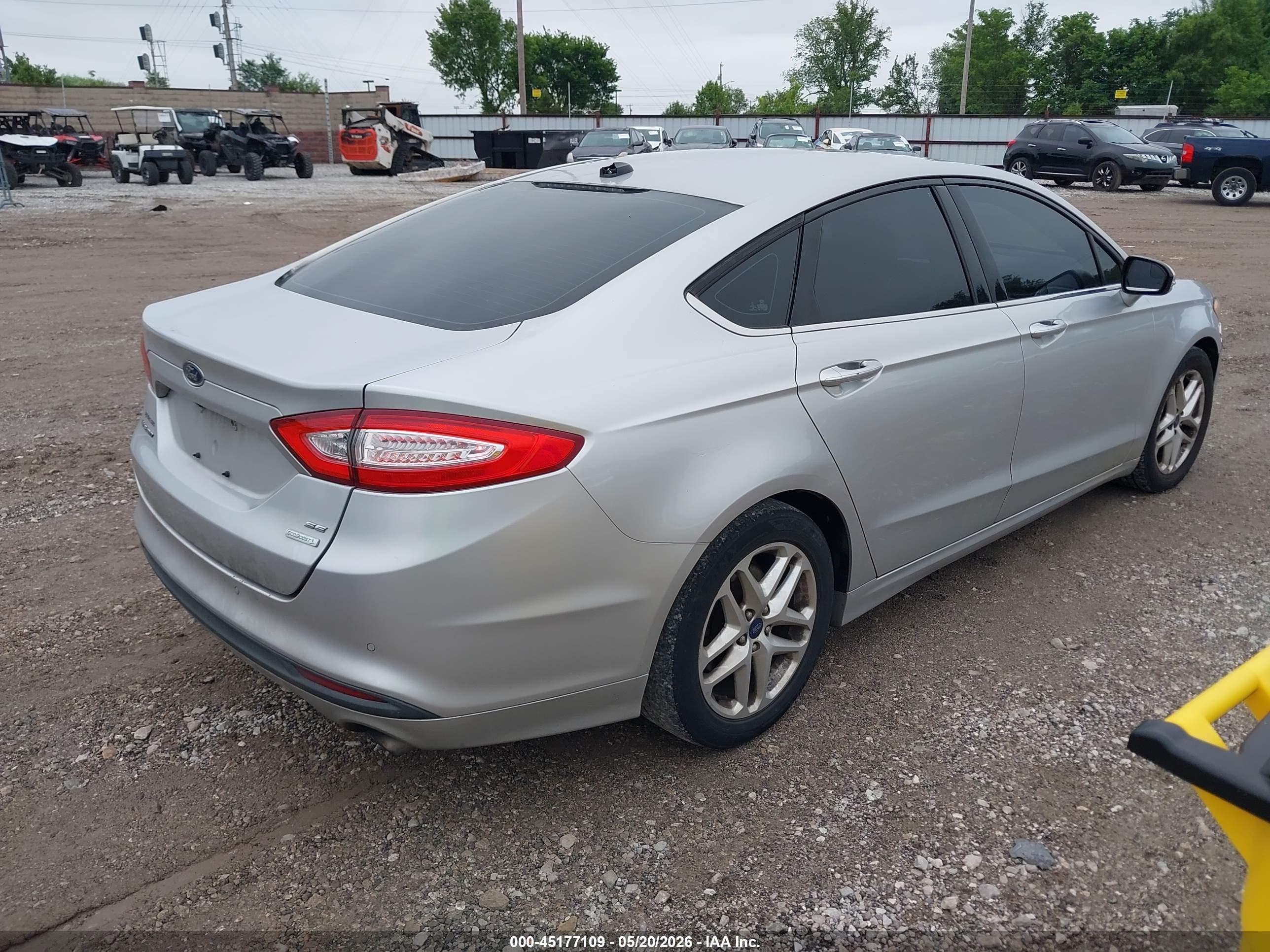 2013 Ford Fusion Se Серебряный vin: 3FA6P0HR2DR125313