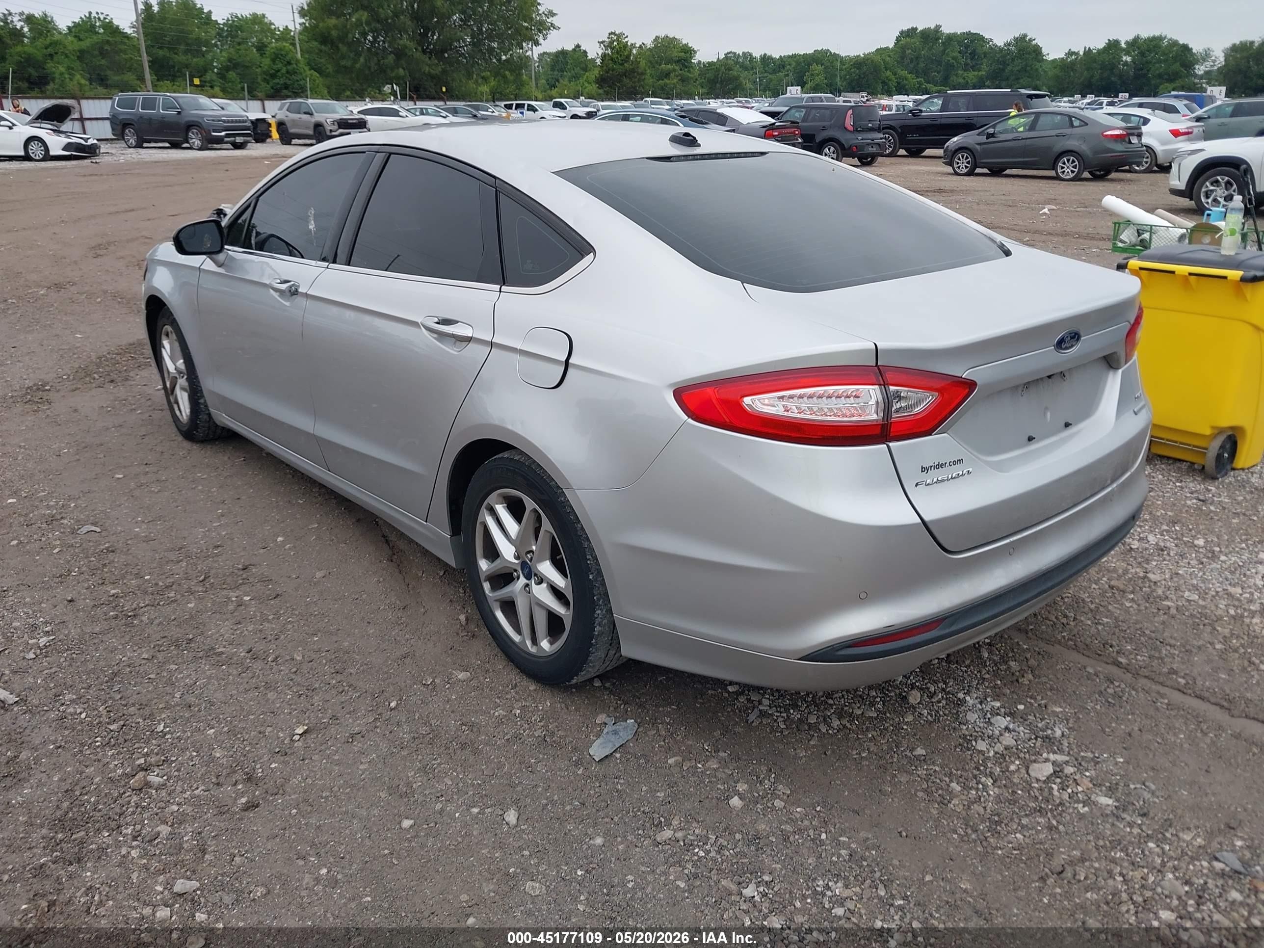 2013 Ford Fusion Se Серебряный vin: 3FA6P0HR2DR125313