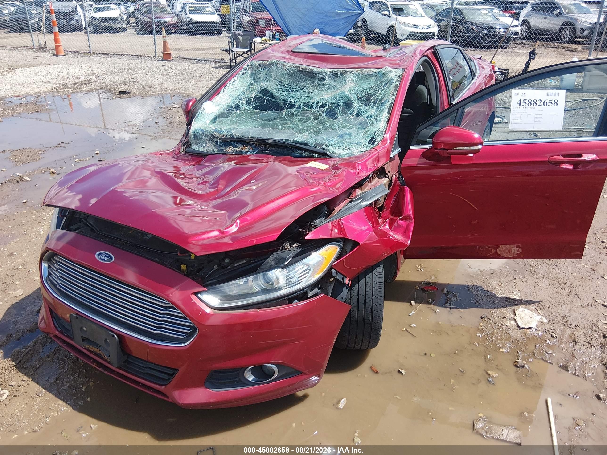 2013 Ford Fusion Se Red vin: 3FA6P0HR2DR139843