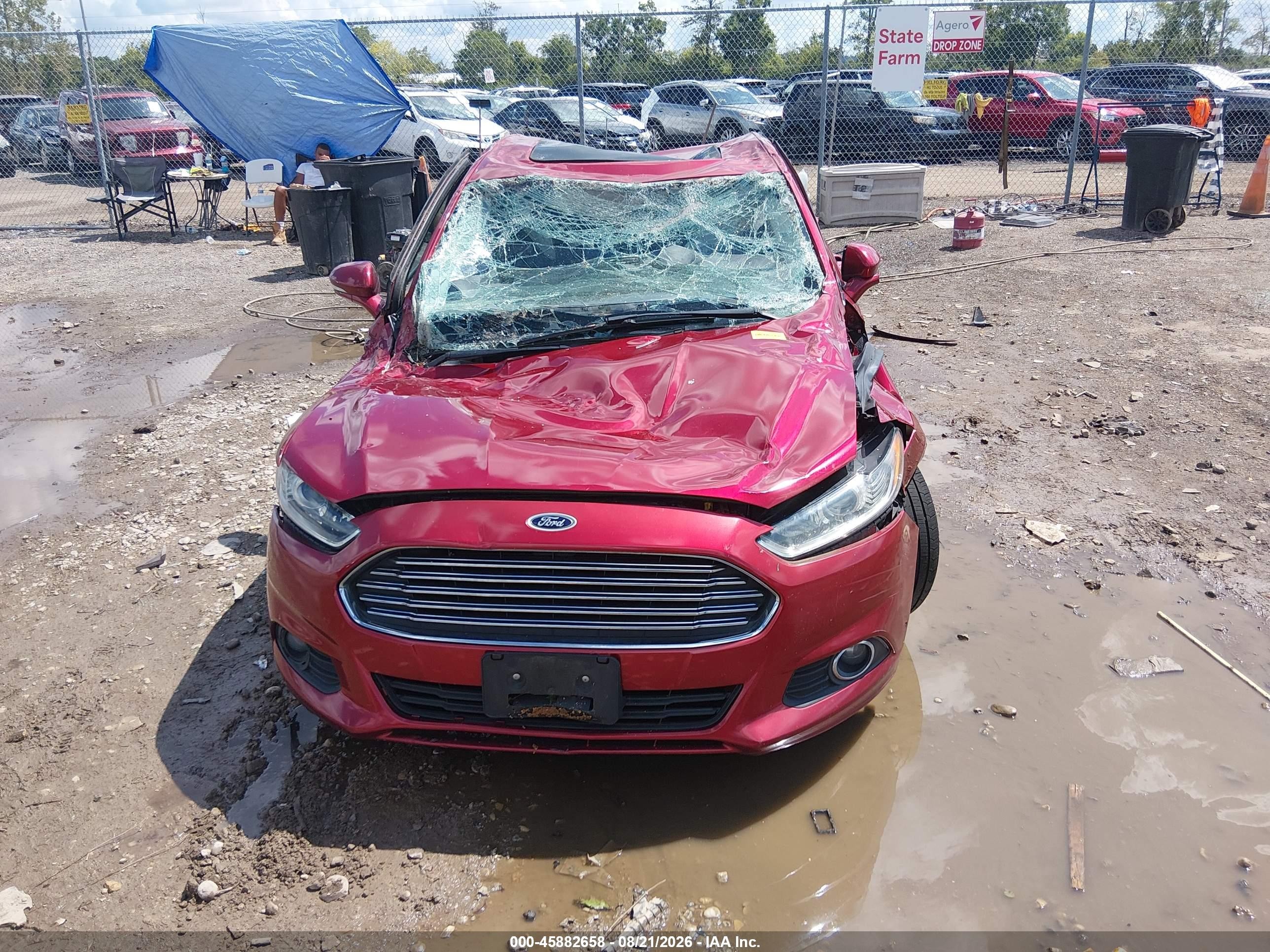 2013 Ford Fusion Se Red vin: 3FA6P0HR2DR139843