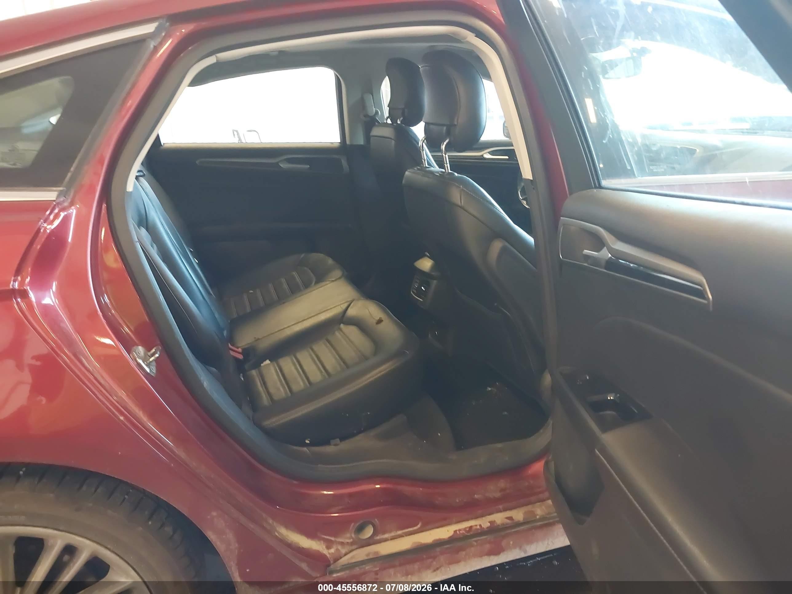 2013 Ford Fusion Se Red vin: 3FA6P0HR2DR160515