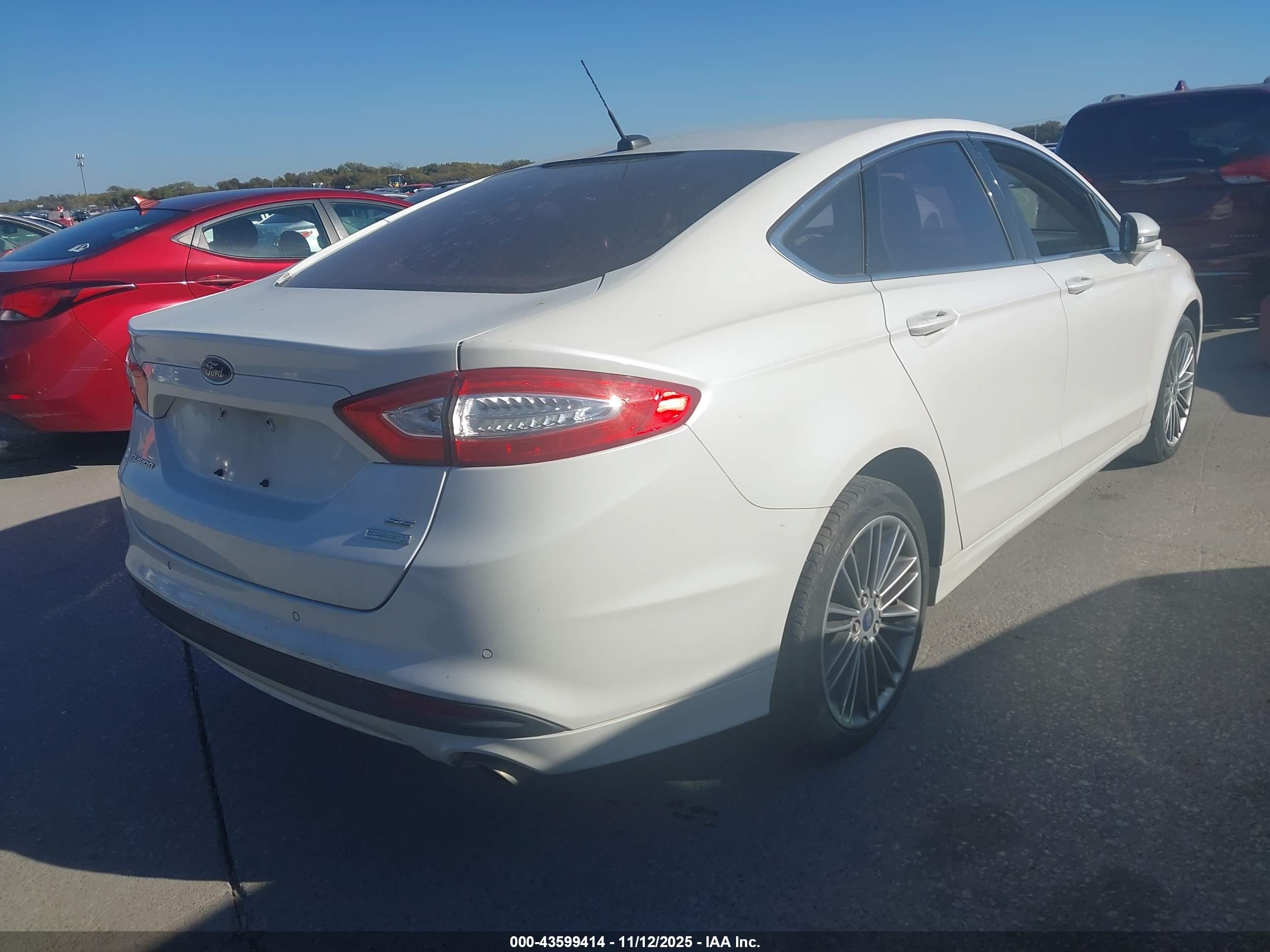 2013 Ford Fusion Se Cream vin: 3FA6P0HR2DR184653