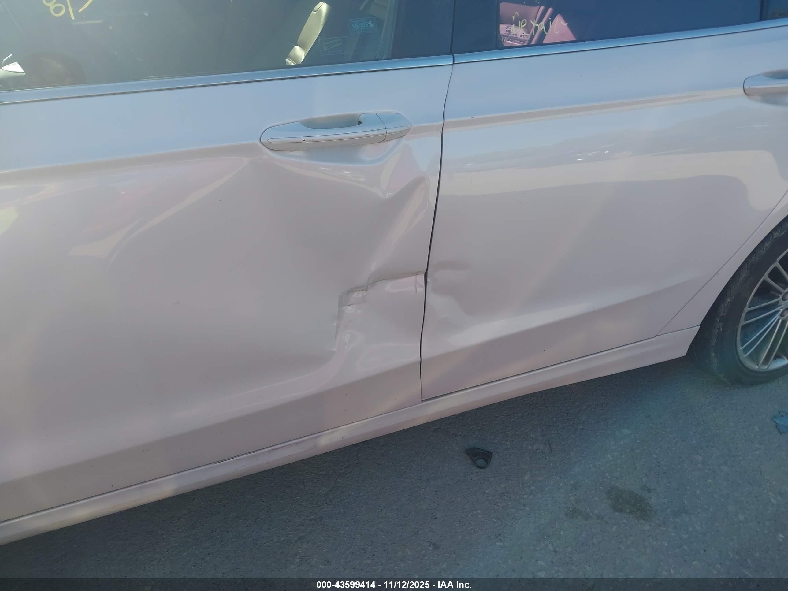 2013 Ford Fusion Se Cream vin: 3FA6P0HR2DR184653