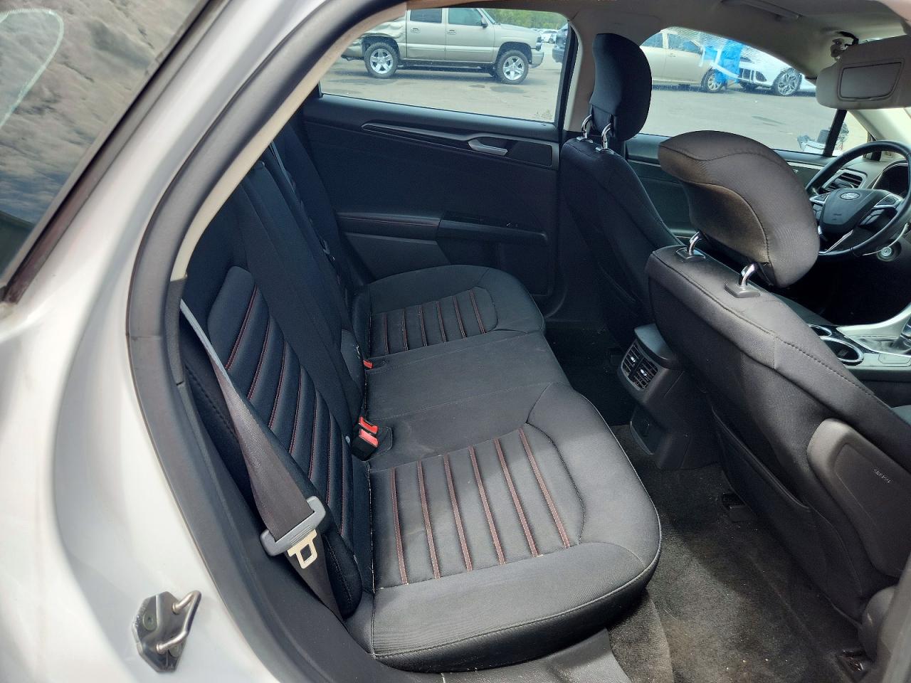 2013 Ford Fusion Se Белый vin: 3FA6P0HR2DR225363