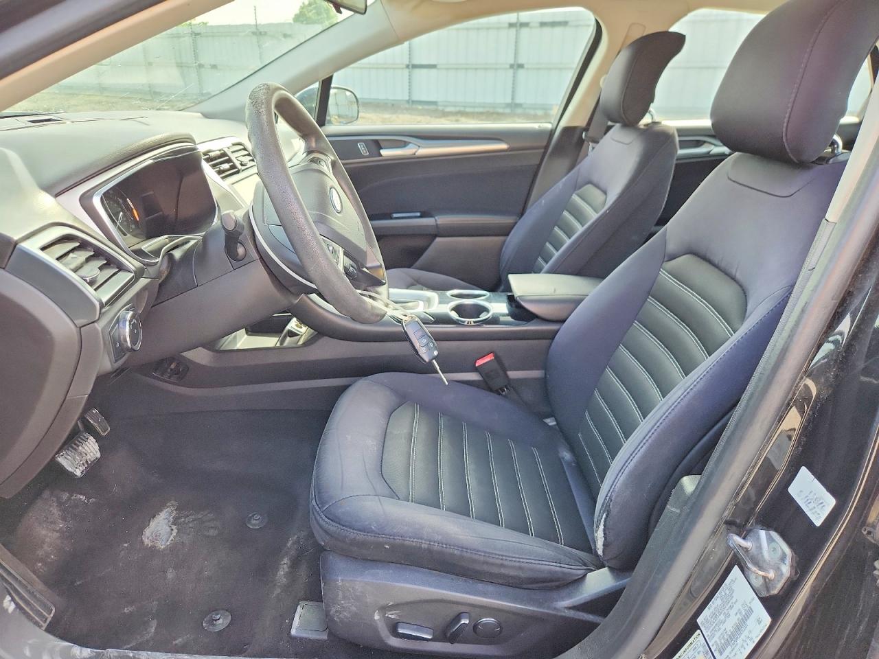 2013 Ford Fusion Se Black vin: 3FA6P0HR2DR313331