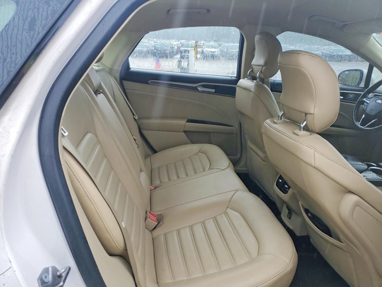 2013 Ford Fusion Se Белый vin: 3FA6P0HR2DR337905