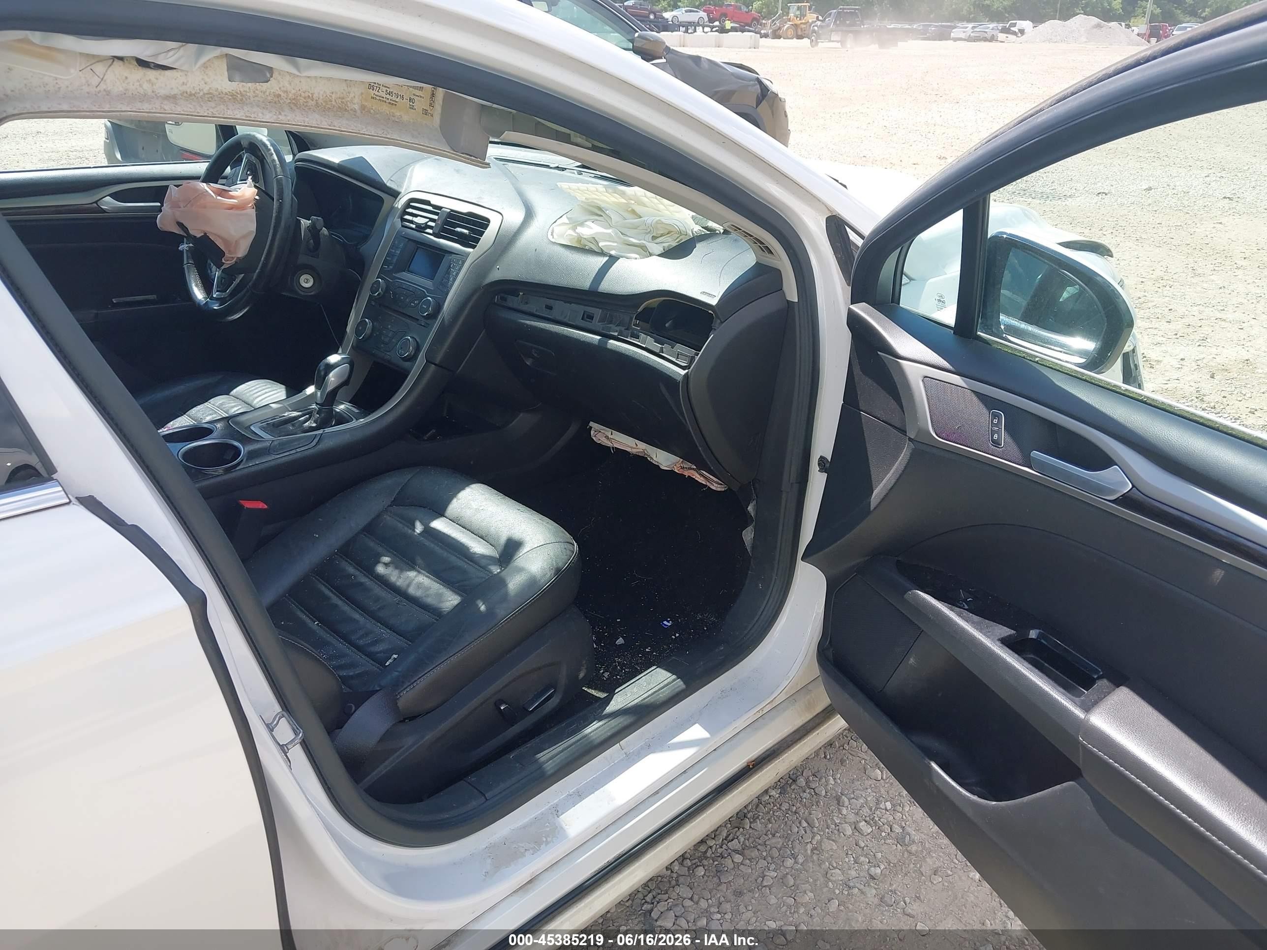 2013 Ford Fusion Se White vin: 3FA6P0HR3DR107435