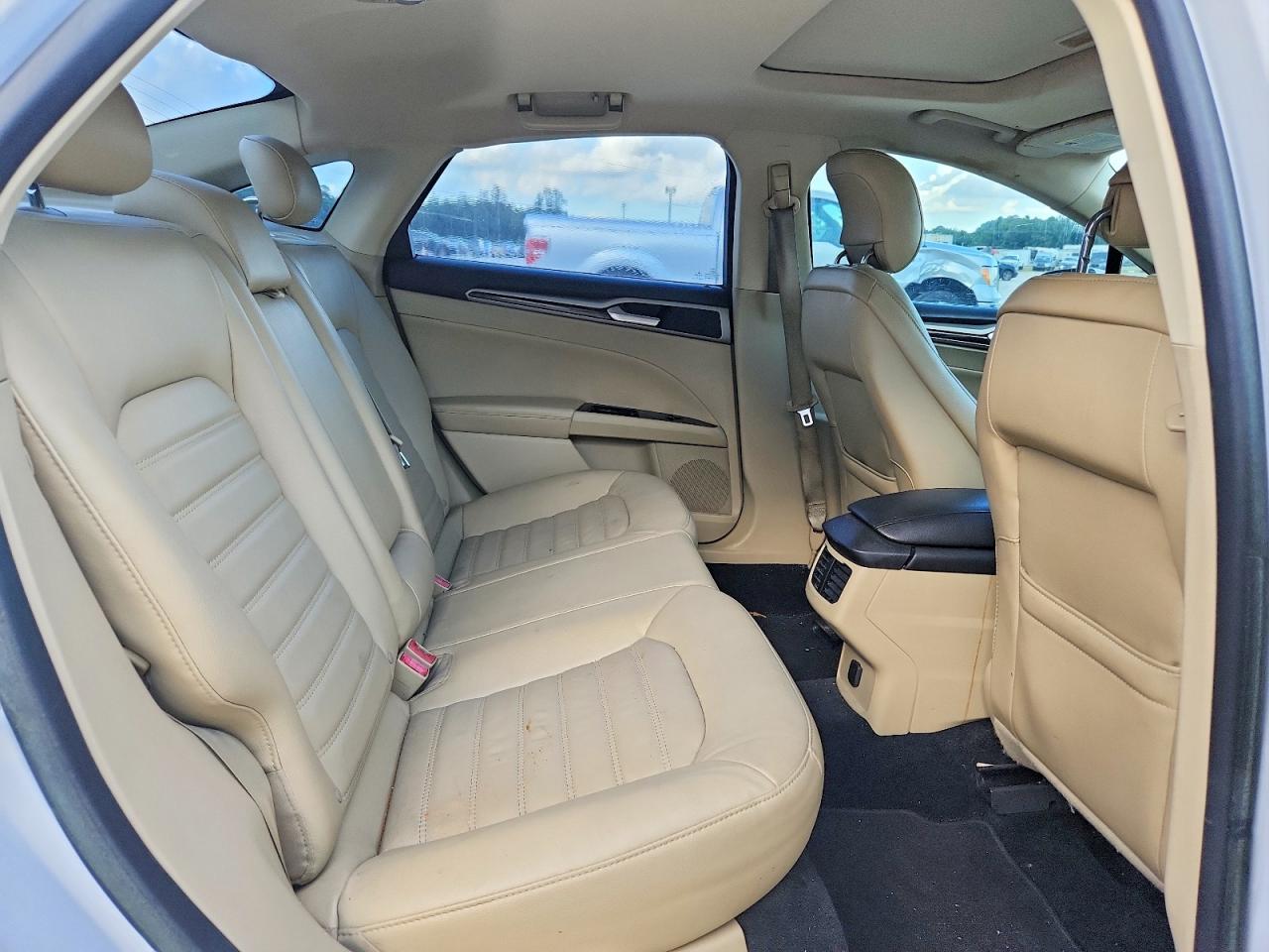 2013 Ford Fusion Se White vin: 3FA6P0HR3DR208426