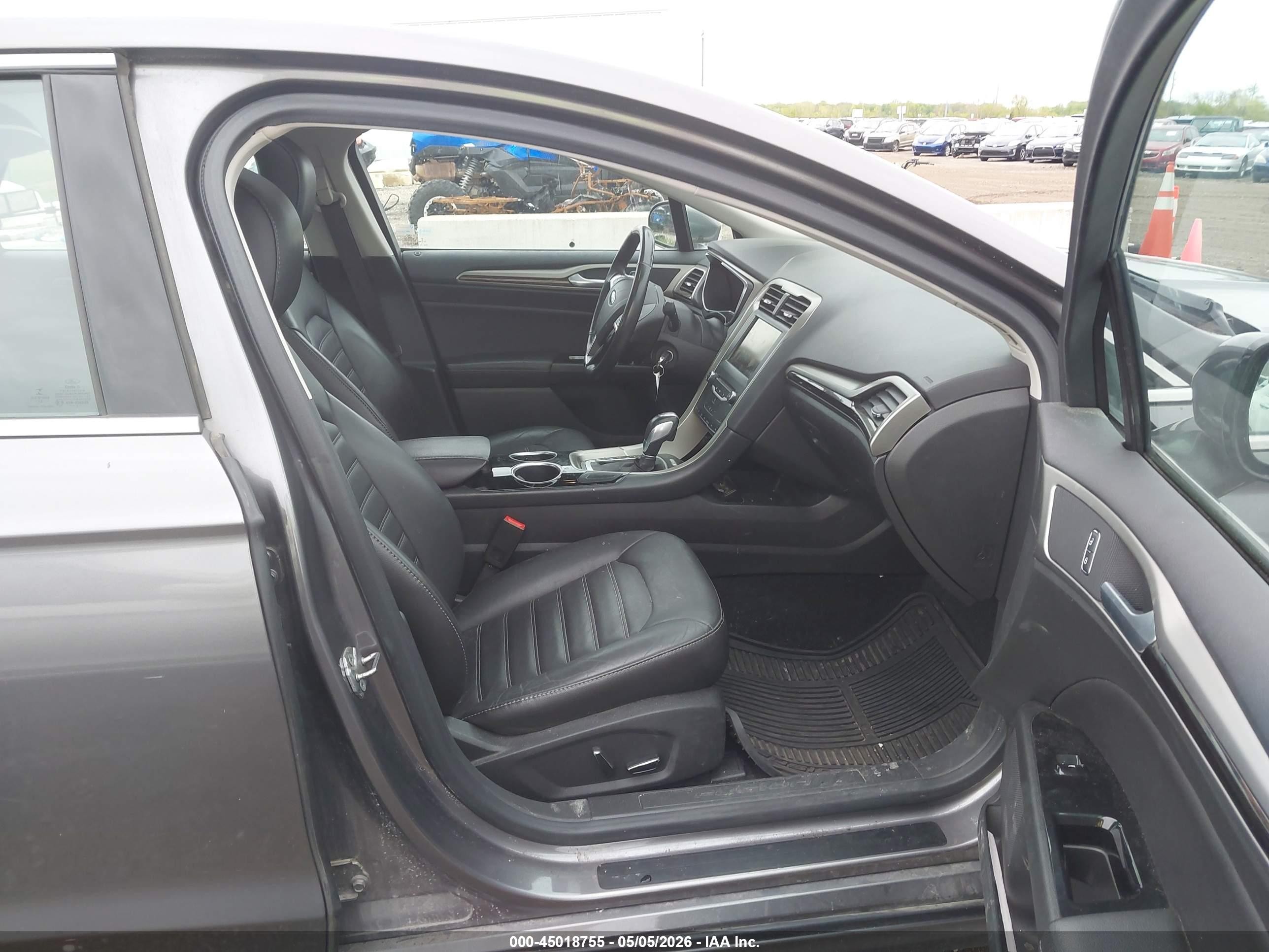 2013 Ford Fusion Se Серый vin: 3FA6P0HR3DR272692