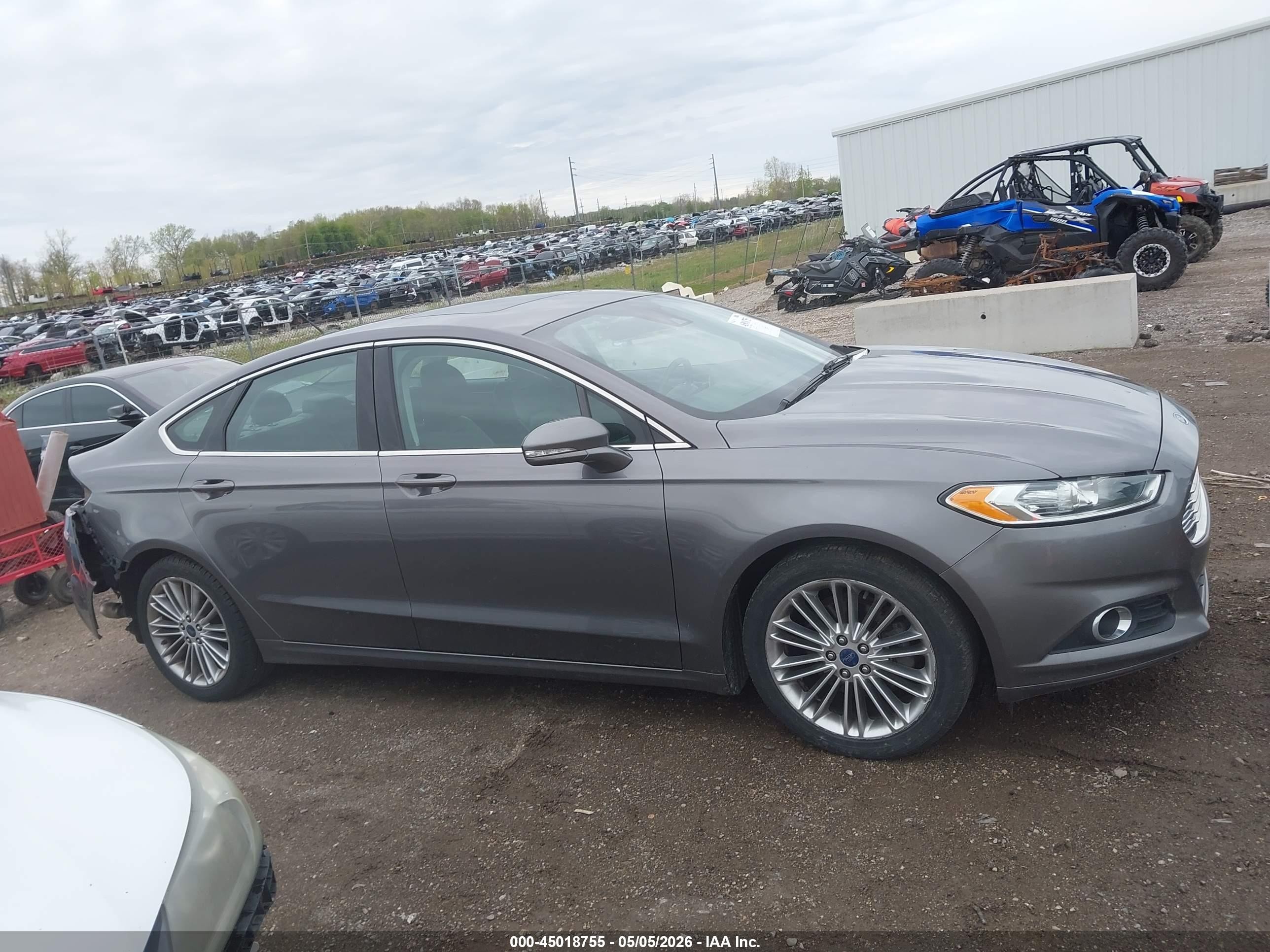2013 Ford Fusion Se Серый vin: 3FA6P0HR3DR272692
