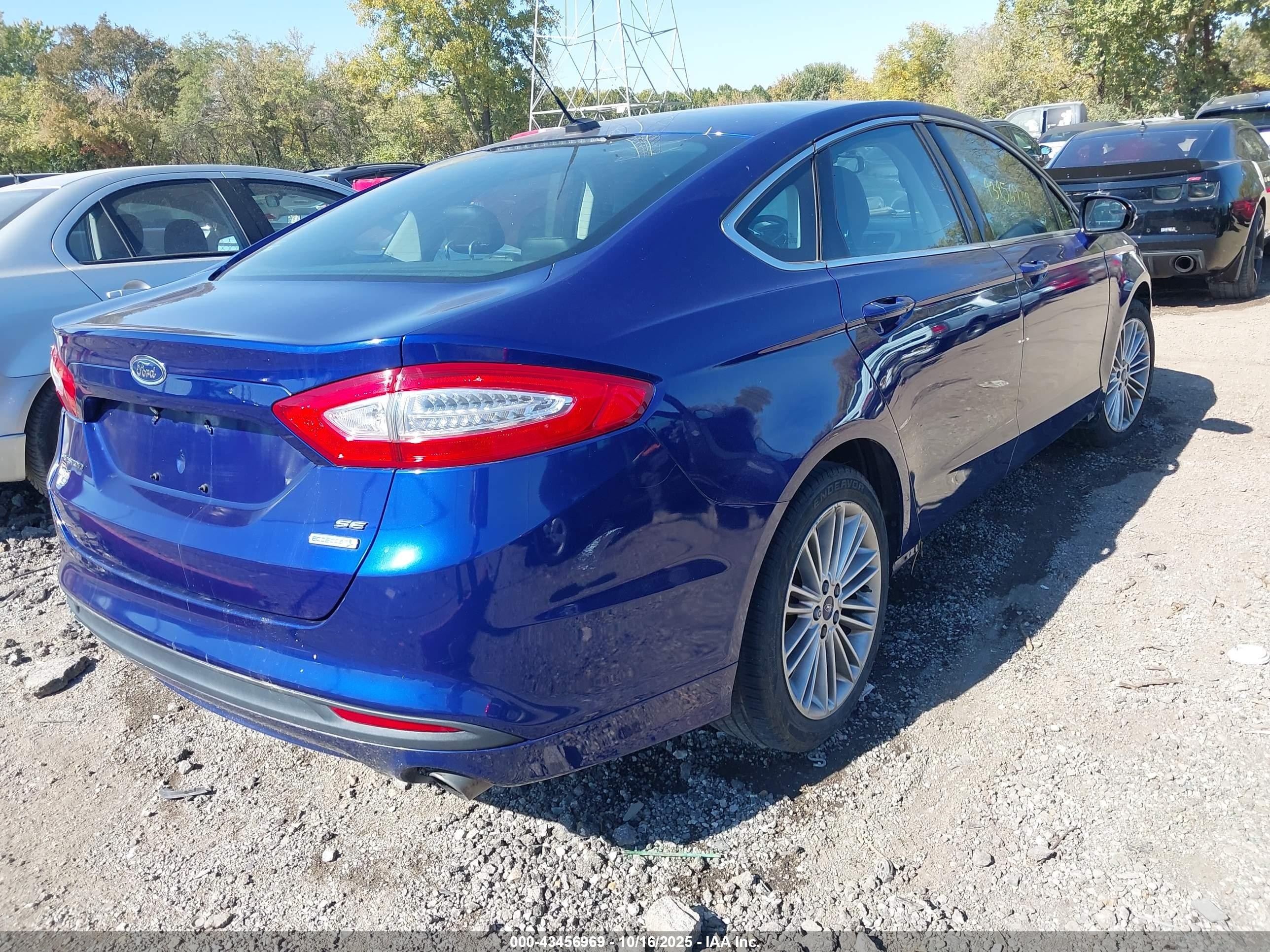 2013 Ford Fusion Se Blue vin: 3FA6P0HR3DR384800