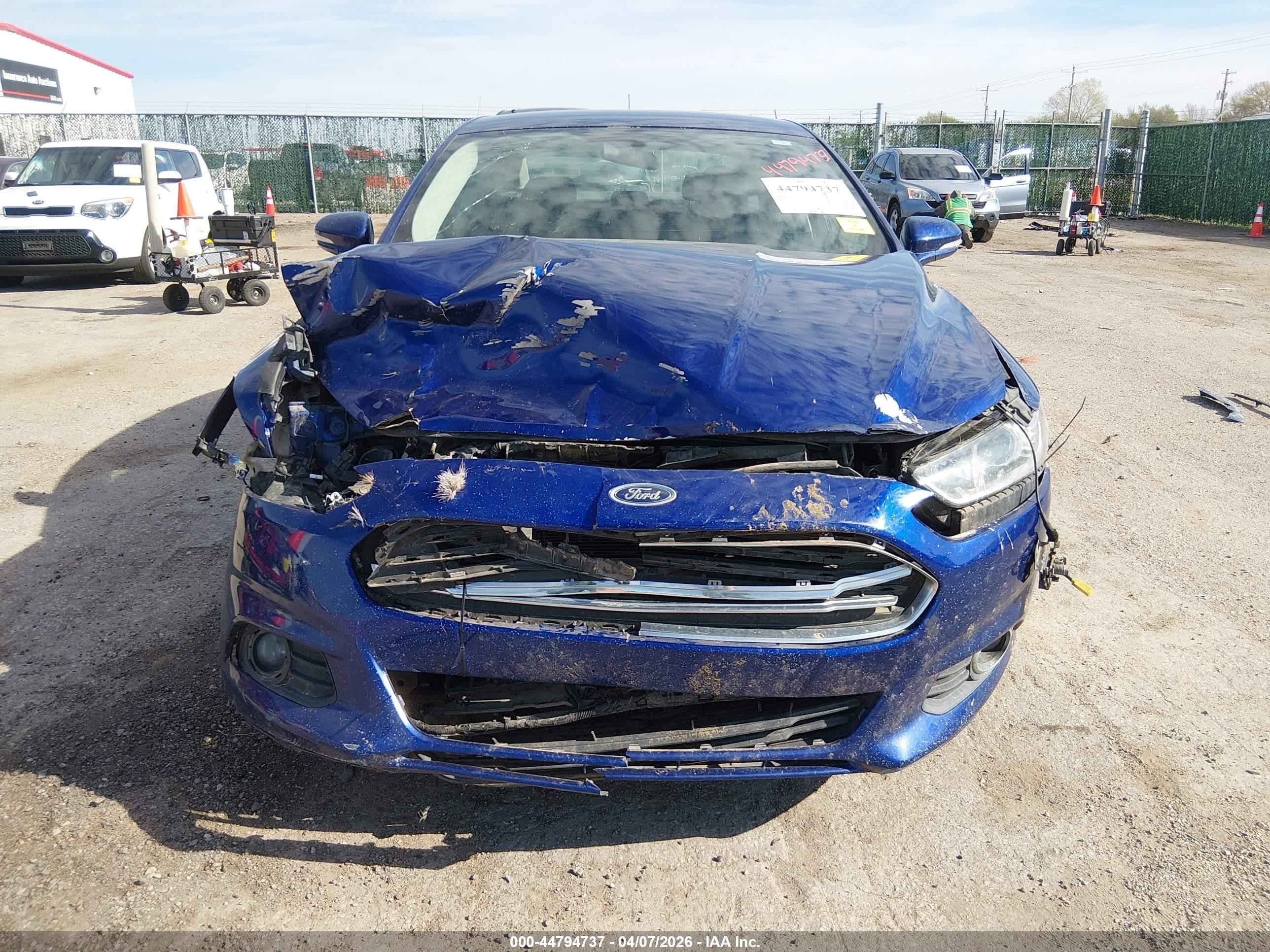 2013 Ford Fusion Se Синий vin: 3FA6P0HR4DR119660