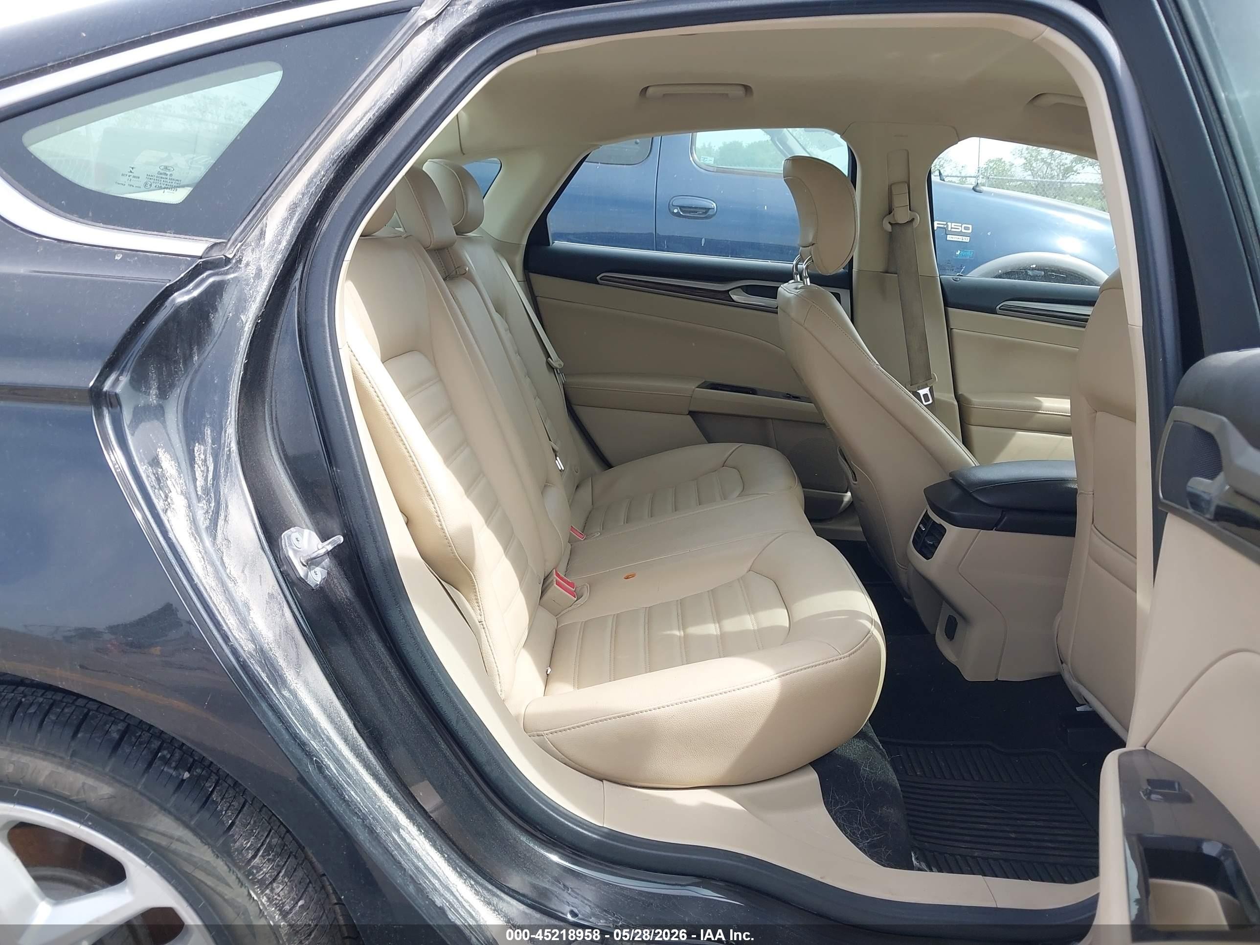 2013 Ford Fusion Se Black vin: 3FA6P0HR4DR123613