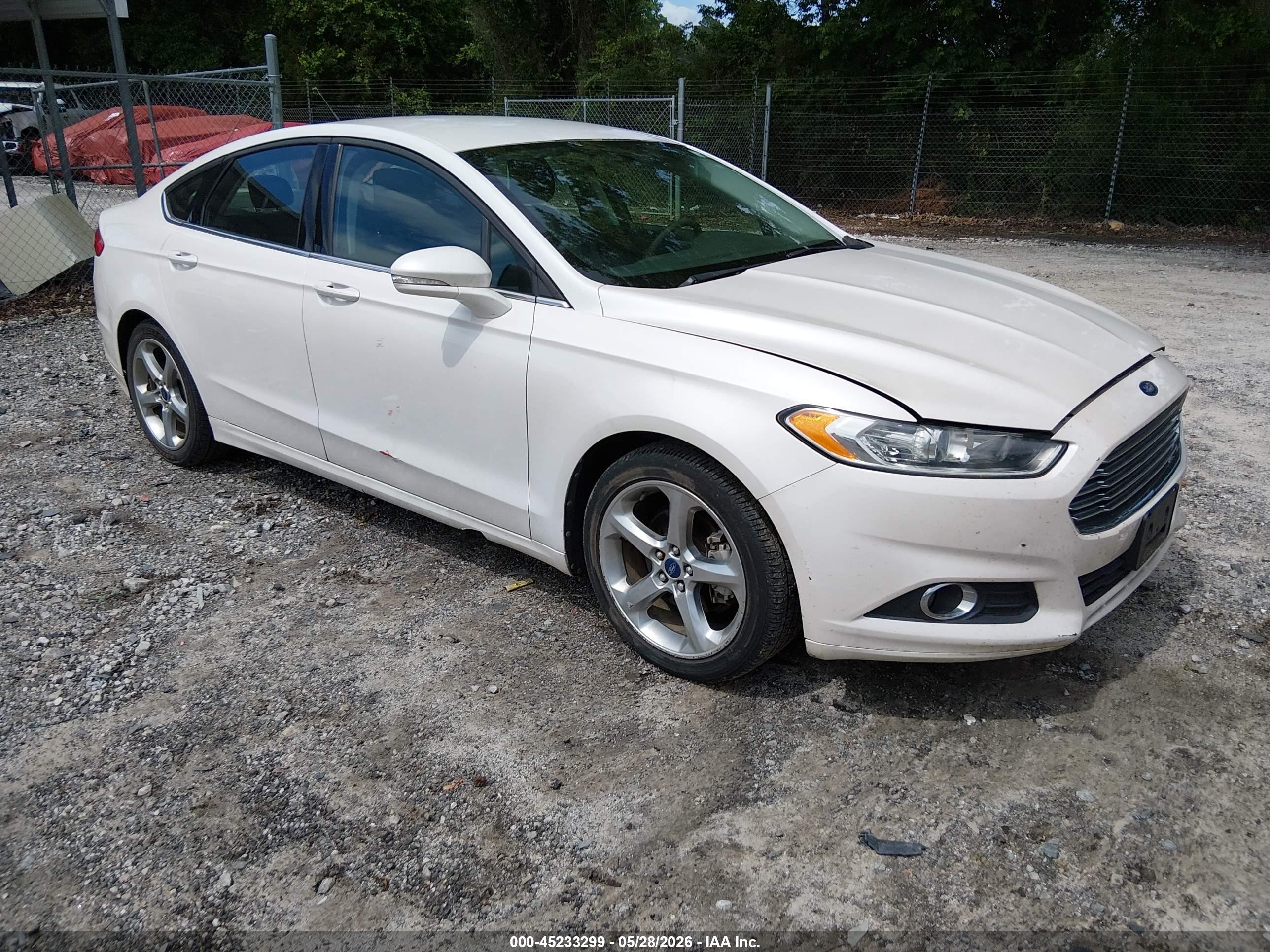 2013 Ford Fusion Se White vin: 3FA6P0HR4DR184038