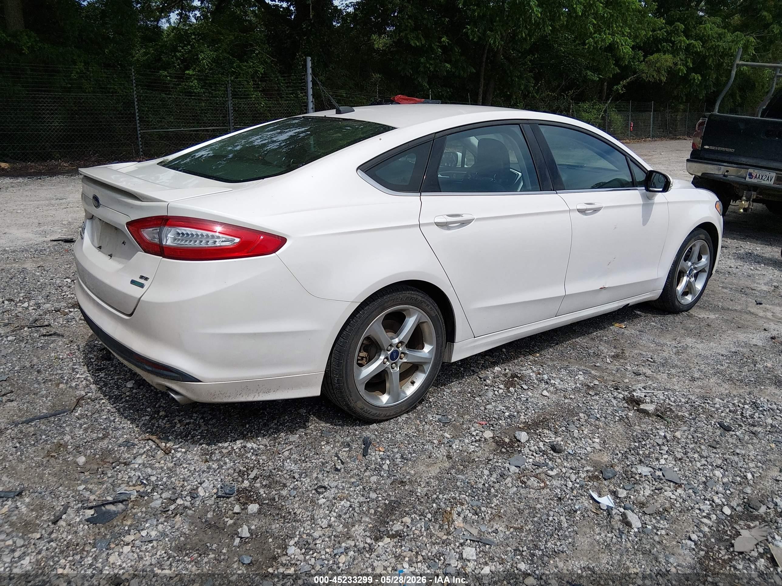 2013 Ford Fusion Se White vin: 3FA6P0HR4DR184038