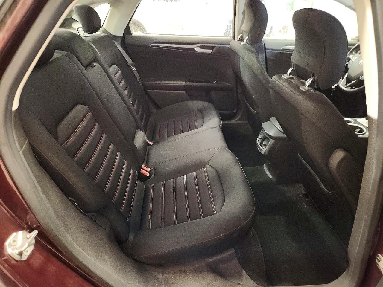 2013 Ford Fusion Se Maroon vin: 3FA6P0HR4DR227115