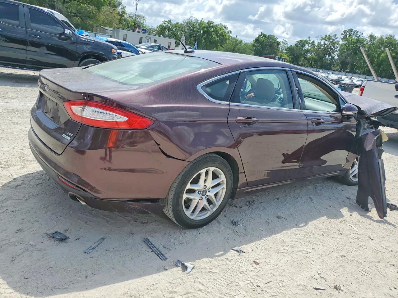 2013 Ford Fusion Se Red vin: 3FA6P0HR4DR236834