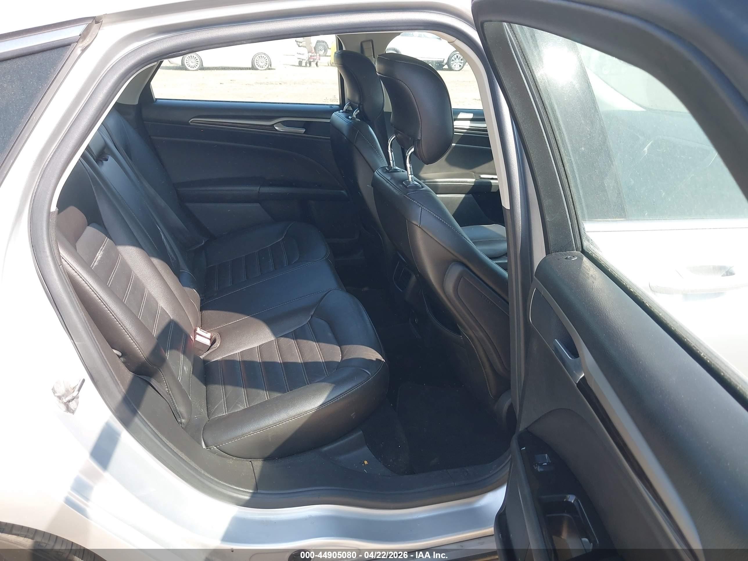 2013 Ford Fusion Se Silver vin: 3FA6P0HR4DR280574