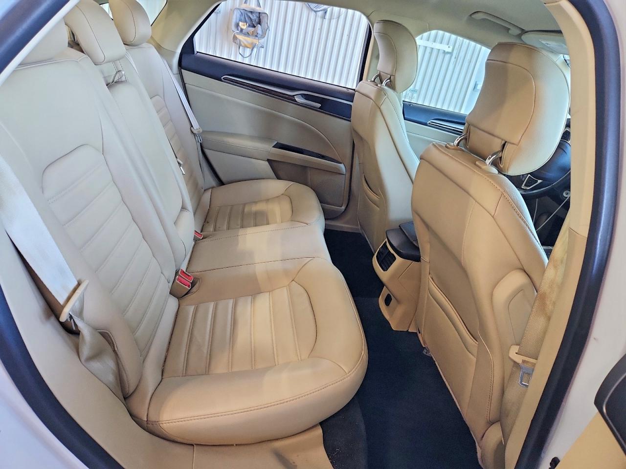 2013 Ford Fusion Se White vin: 3FA6P0HR4DR350624