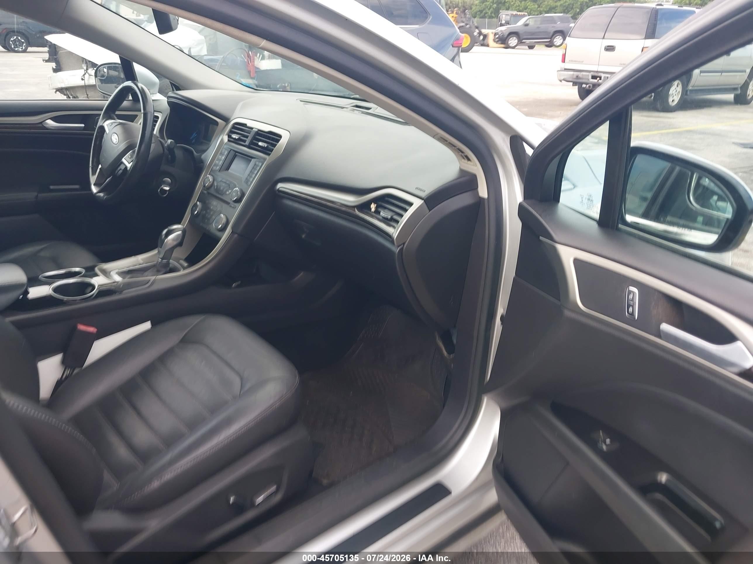 2013 Ford Fusion Se Silver vin: 3FA6P0HR4DR373451