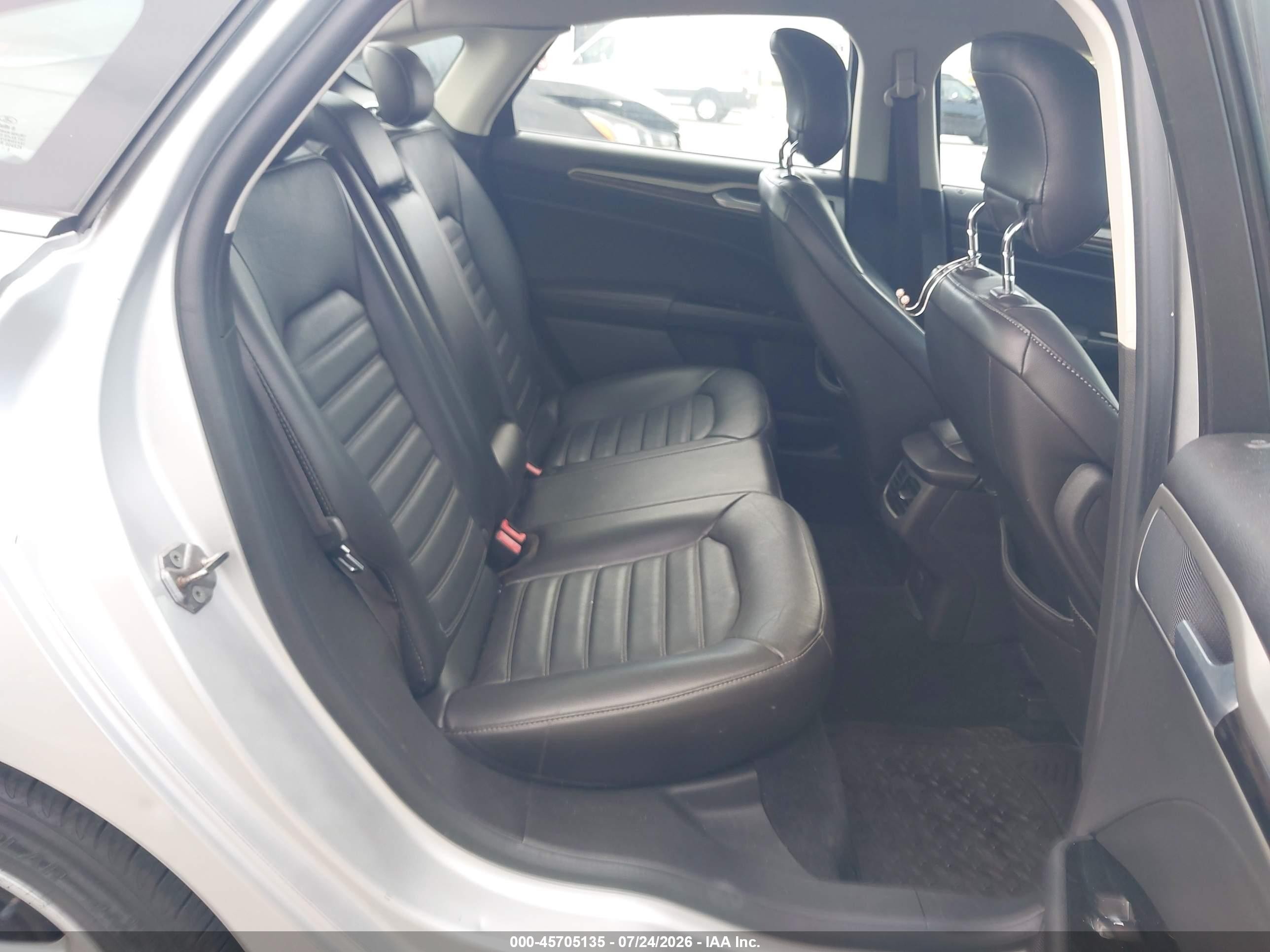 2013 Ford Fusion Se Silver vin: 3FA6P0HR4DR373451