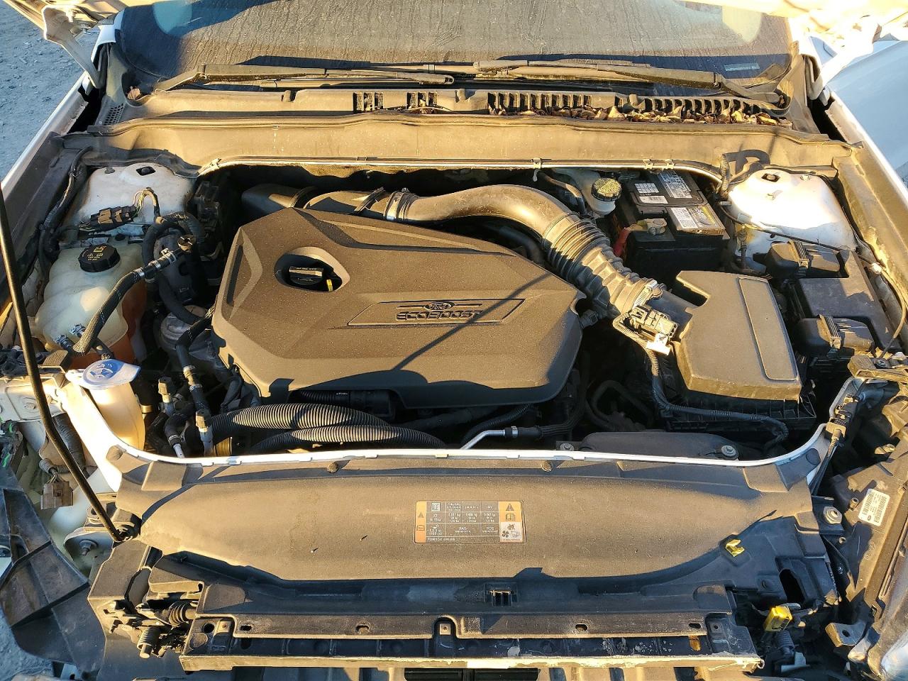 2013 Ford Fusion White vin: 3FA6P0HR5DR111311