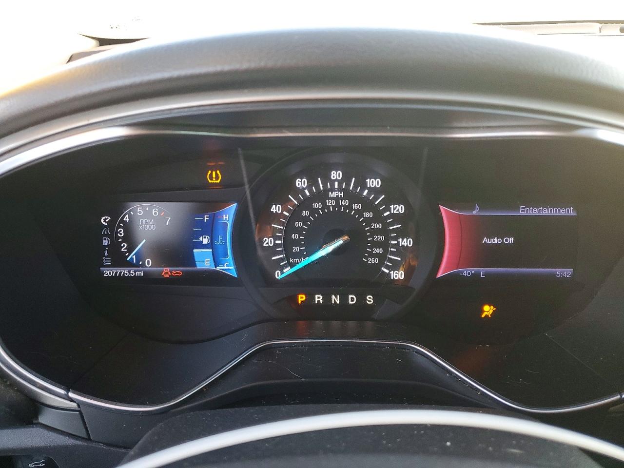 2013 Ford Fusion White vin: 3FA6P0HR5DR111311