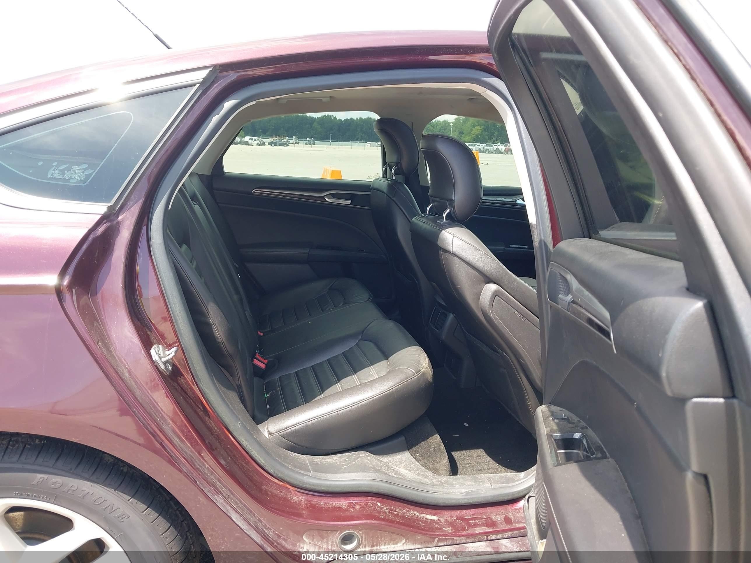 2013 Ford Fusion Se Maroon vin: 3FA6P0HR5DR175915