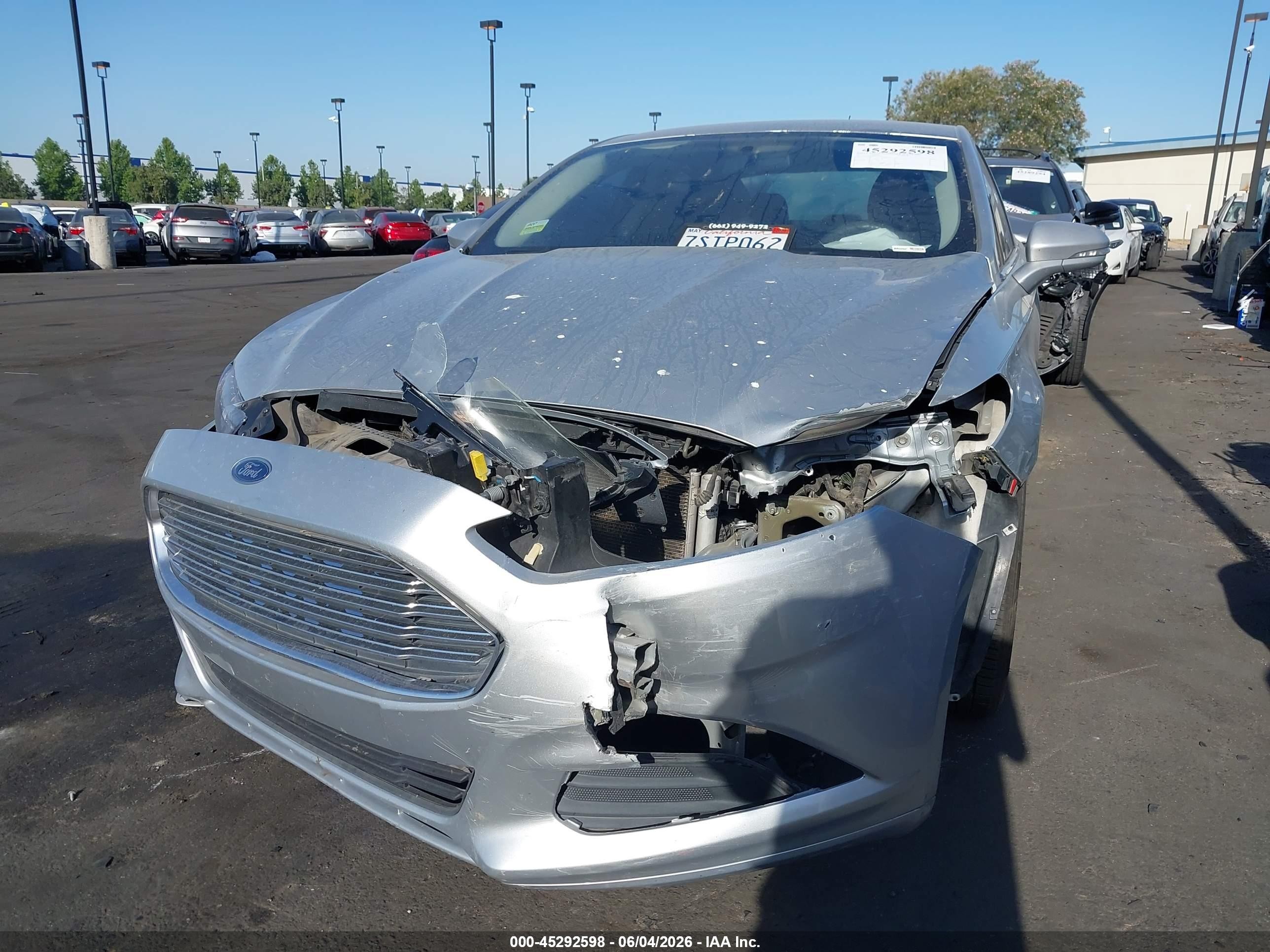 2013 Ford Fusion Se Серебряный vin: 3FA6P0HR5DR209156